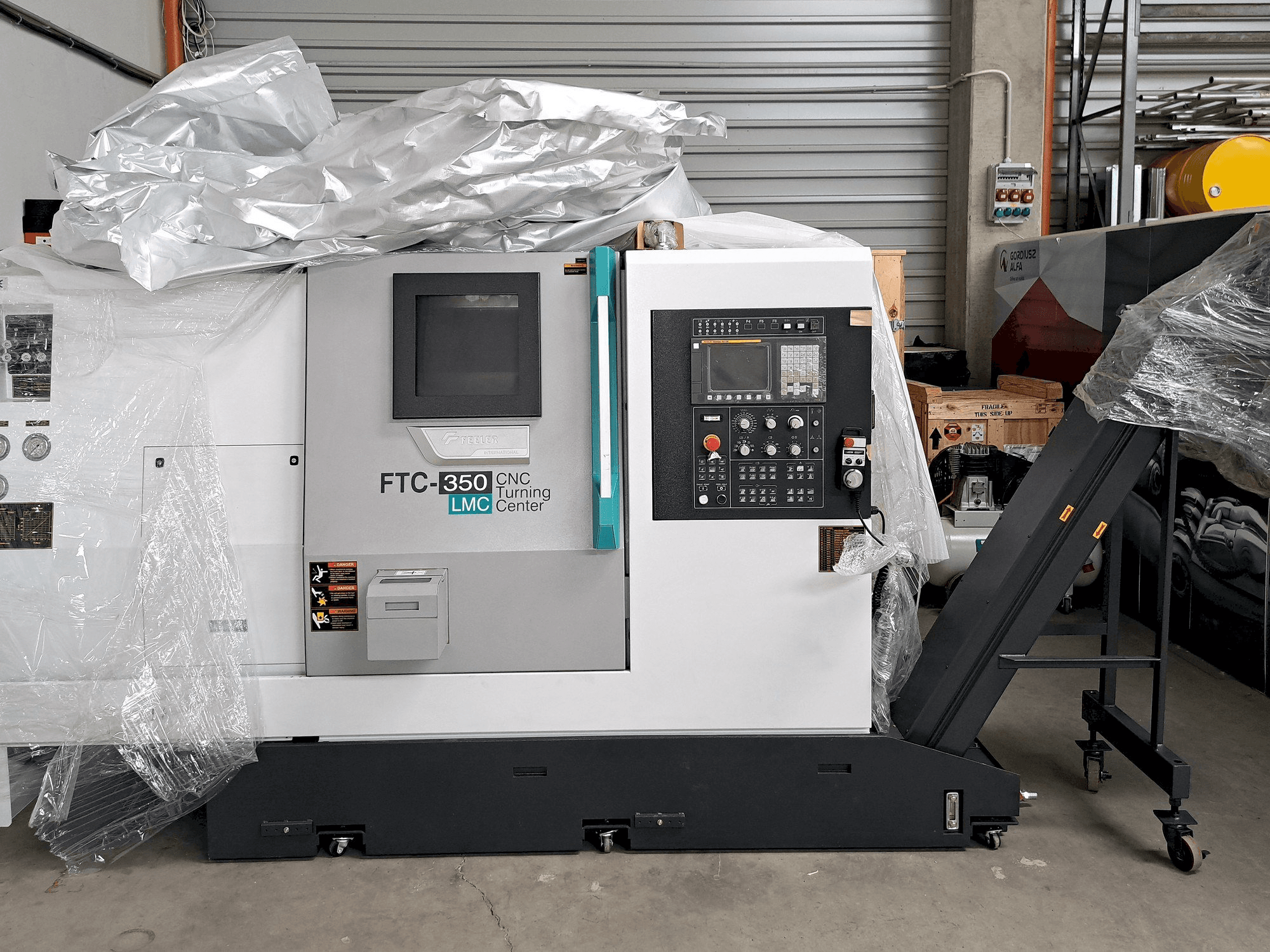 Feeler FTC 350 LMC-maskinen framifrån