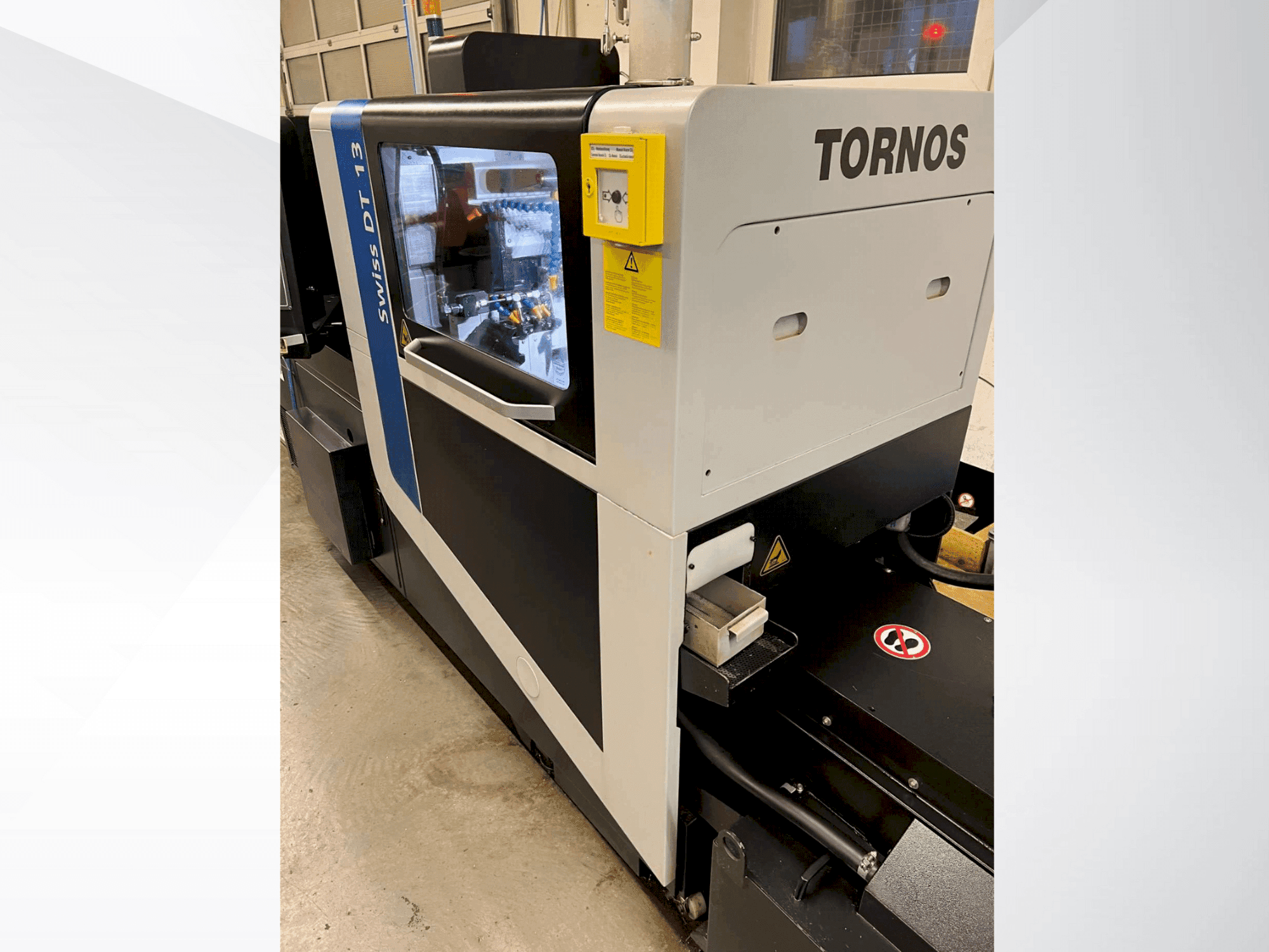 Tornos Swiss DT 13-maskinen framifrån