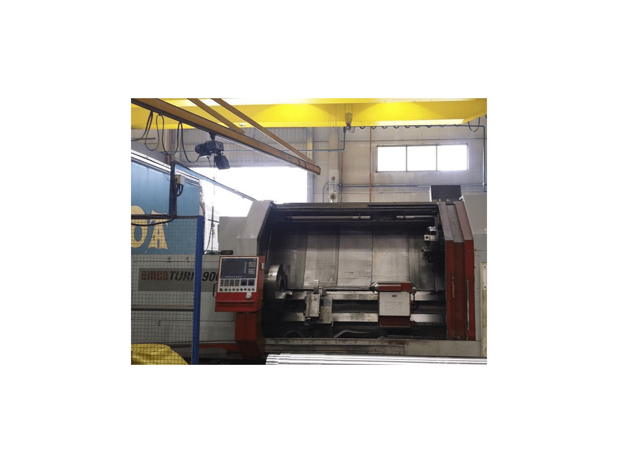 EMCO-maskinen framifrånEMCOTURN 900