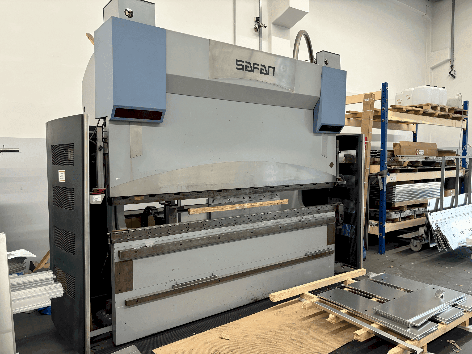 Safan CNCL-K 170-3100 TS1-maskinen framifrån