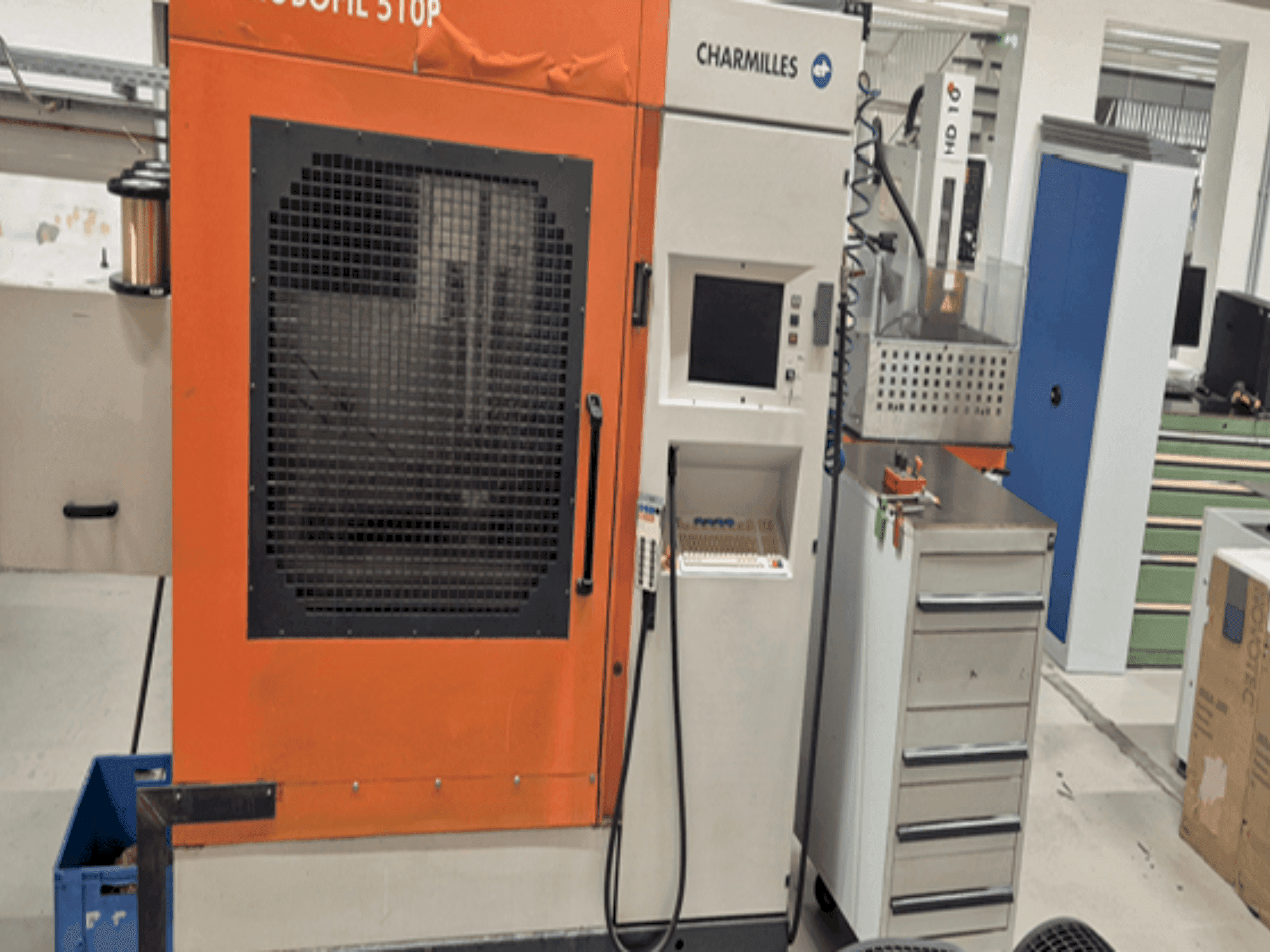 CHARMILLES Robofil 51-maskinen framifrån