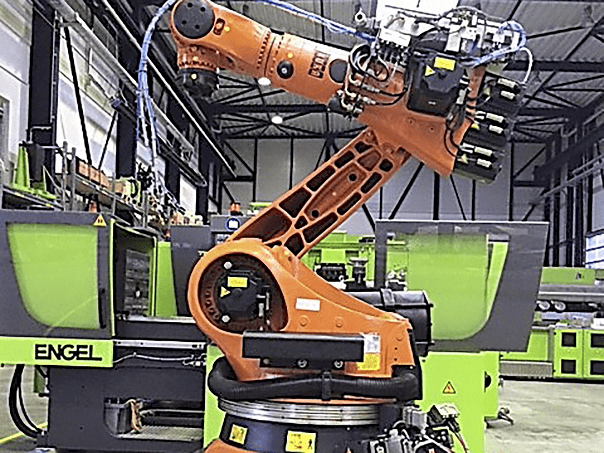 KUKA-maskinen framifrånKR210