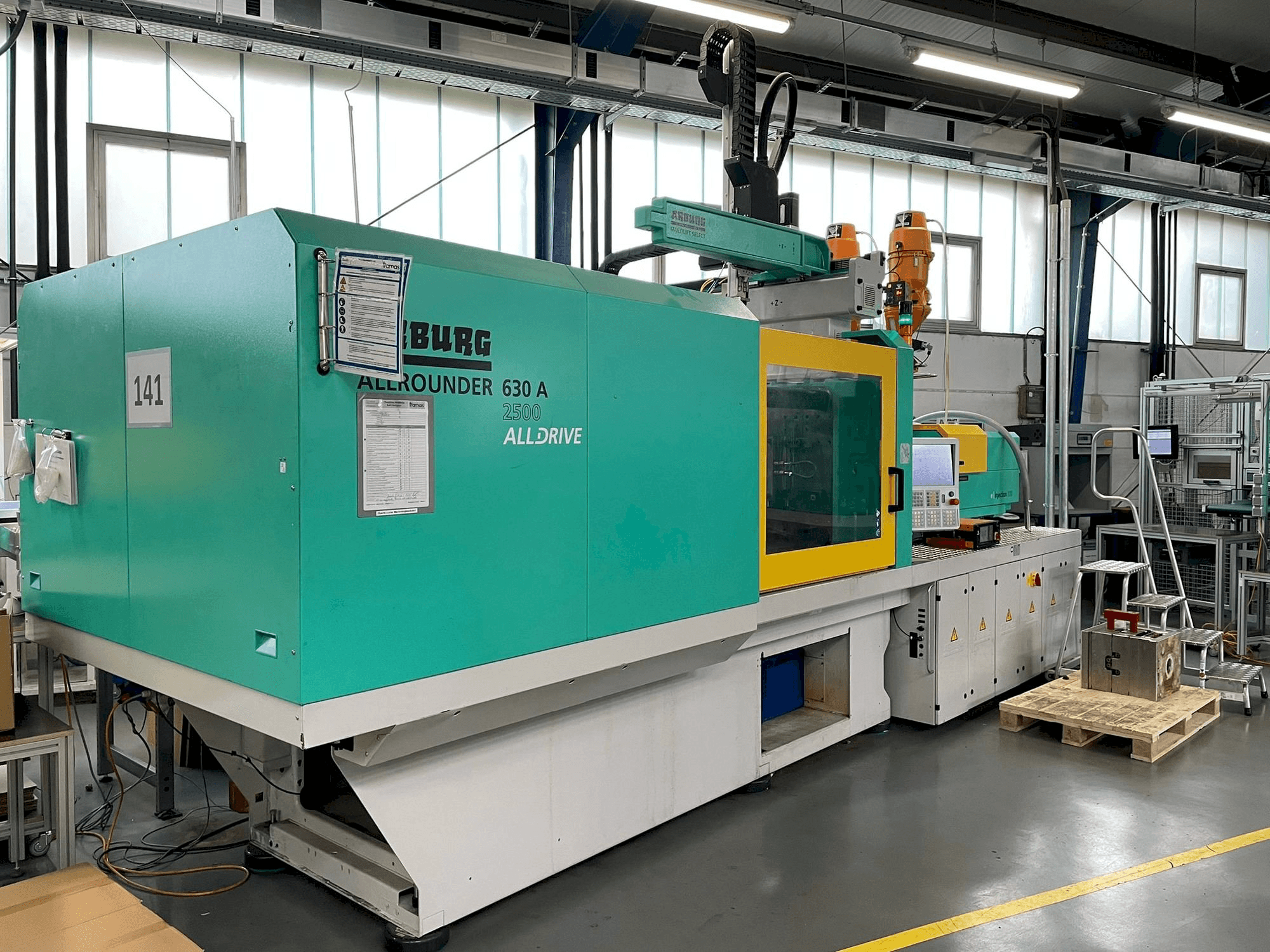 Arburg Allrounder 630 A 2500-800-maskinen framifrån