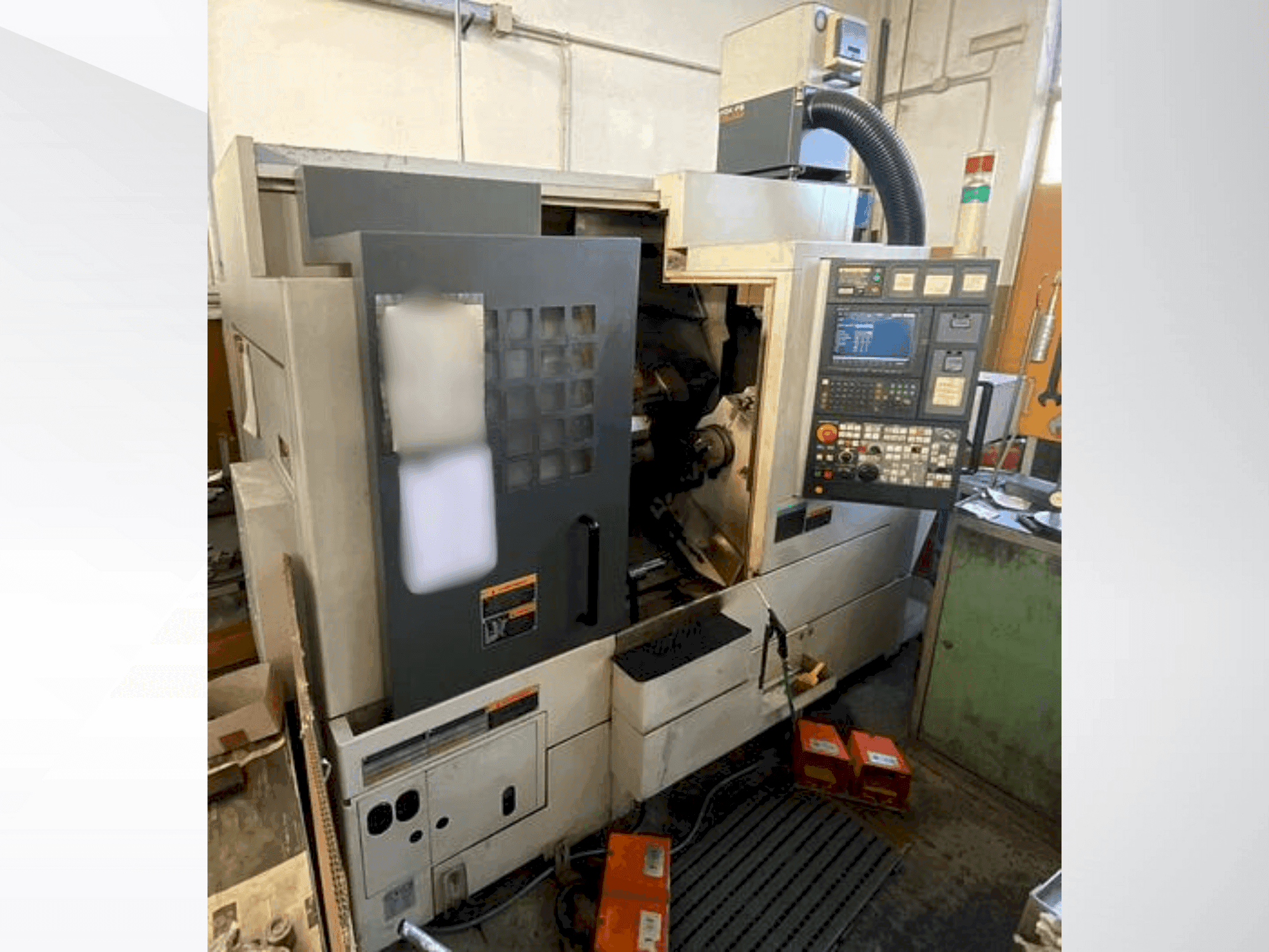 MORI SEIKI NL 2000 SY-maskinen framifrån
