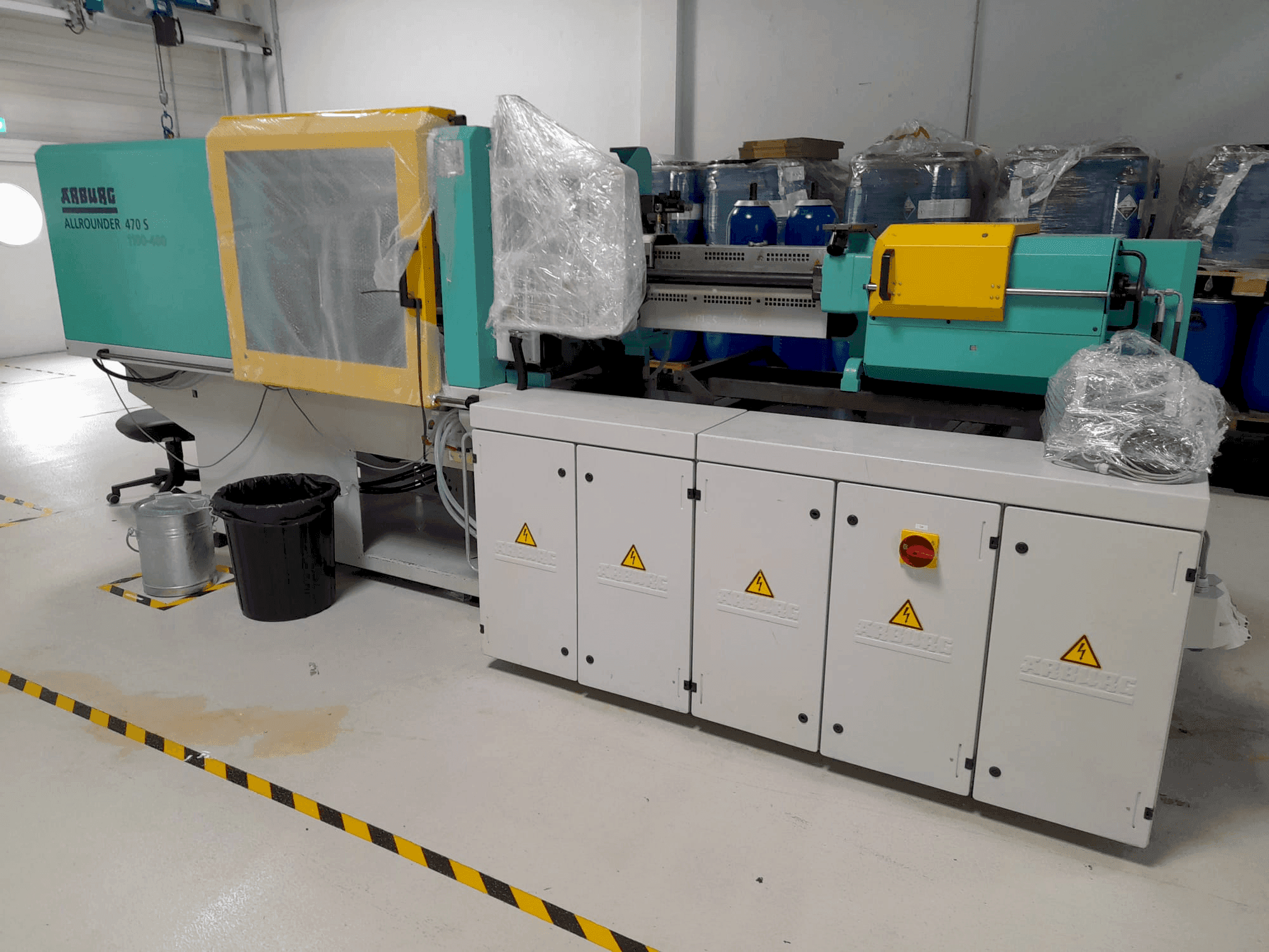 Arburg Allrounder 470S 1100-400 with Multilift handling (2010)-maskinen framifrån