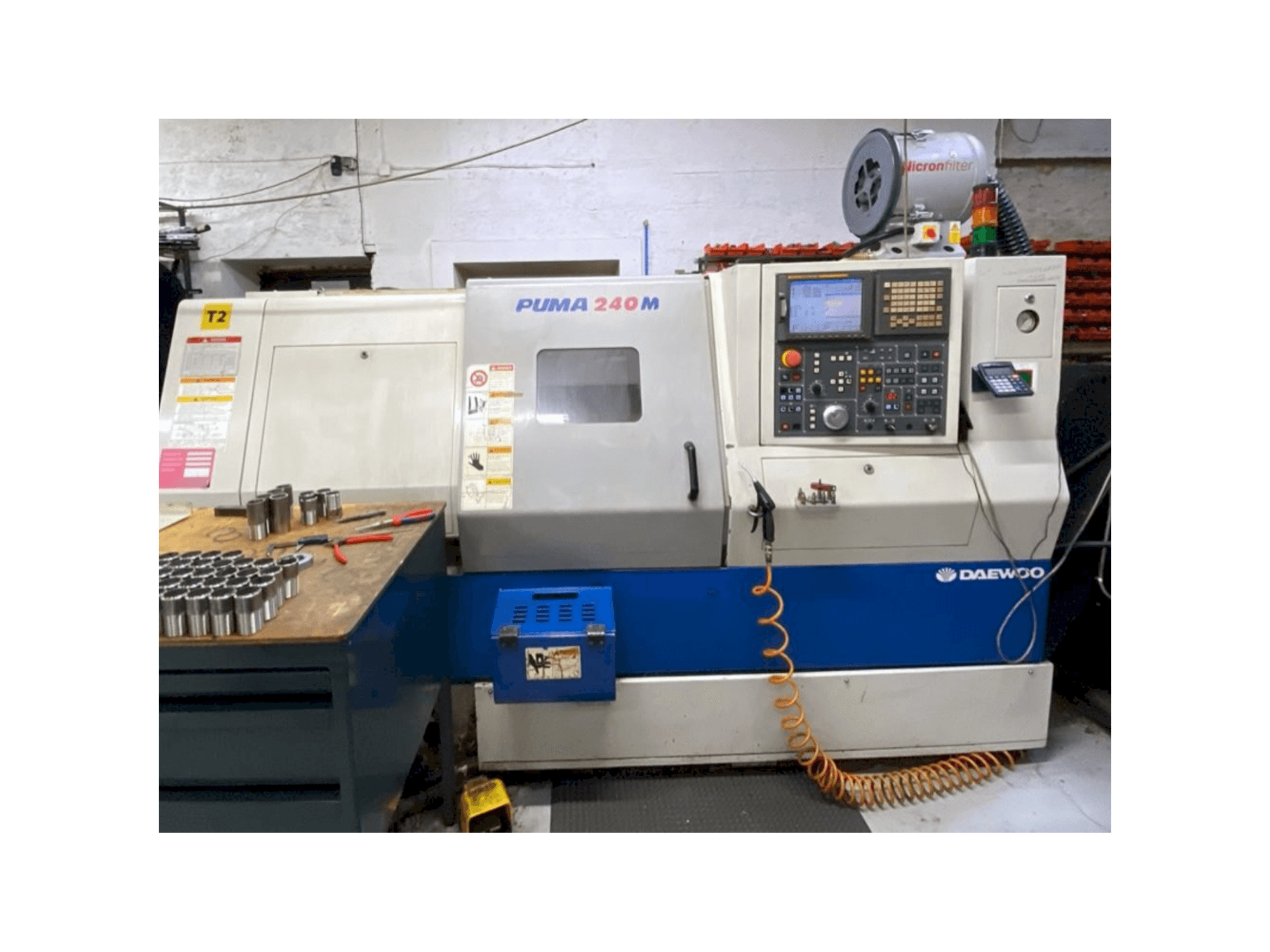 DAEWOO PUMA 240MB-maskinen framifrån