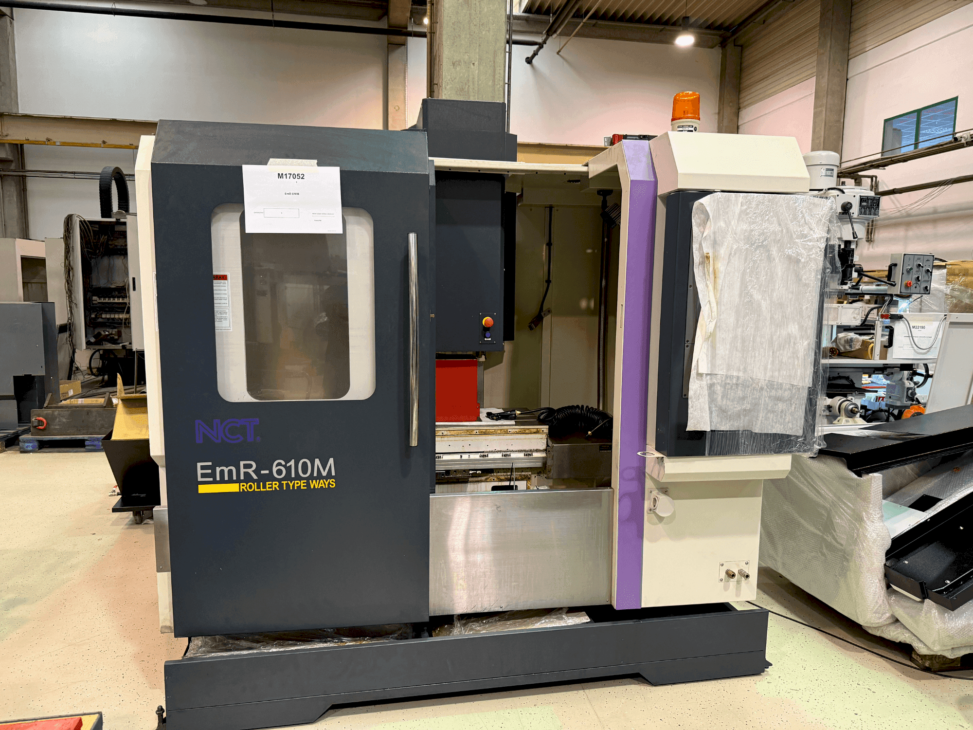 NCT EmR-610M-maskinen framifrån