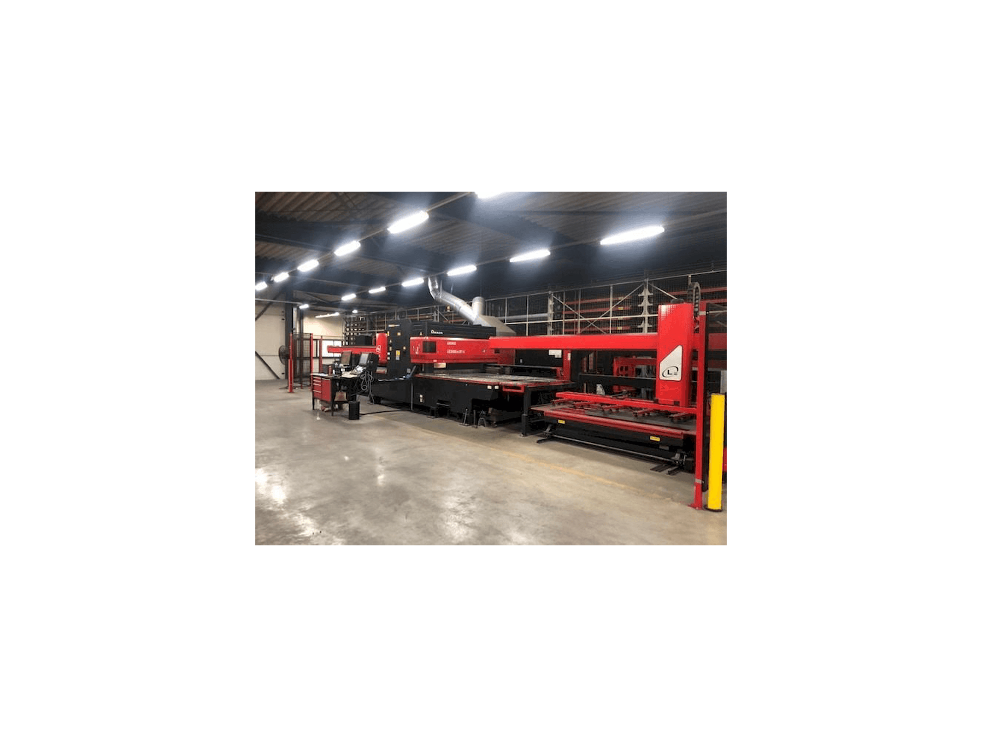 AMADA LC 2415 Alpha IV NT-maskinen framifrån