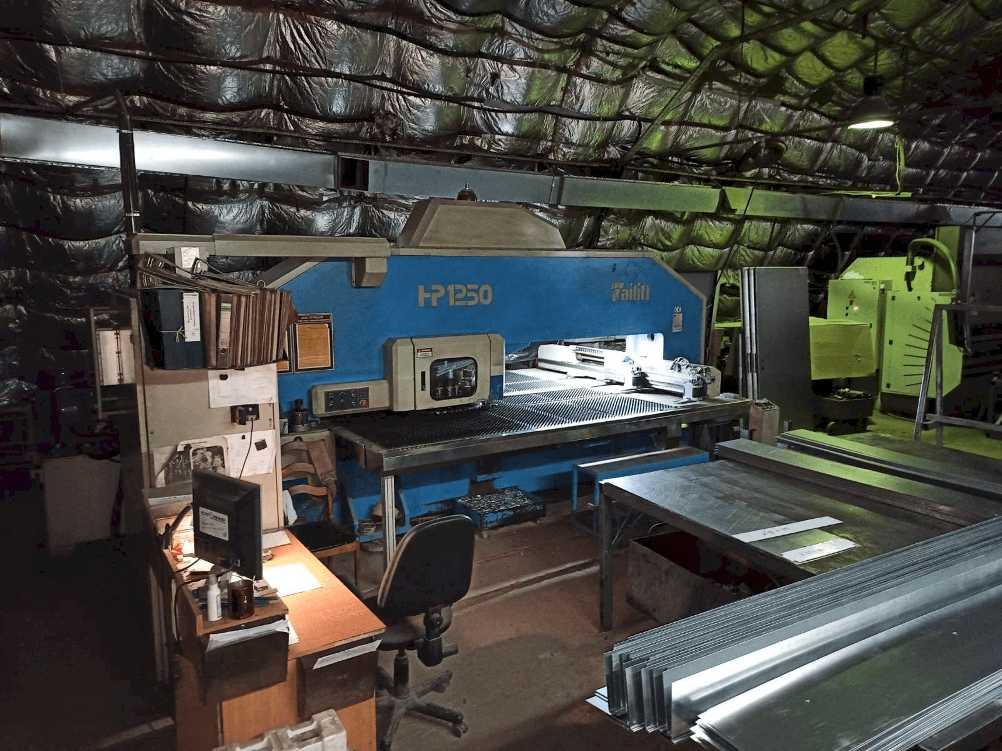 TAILIFT HP1250-maskinen framifrån