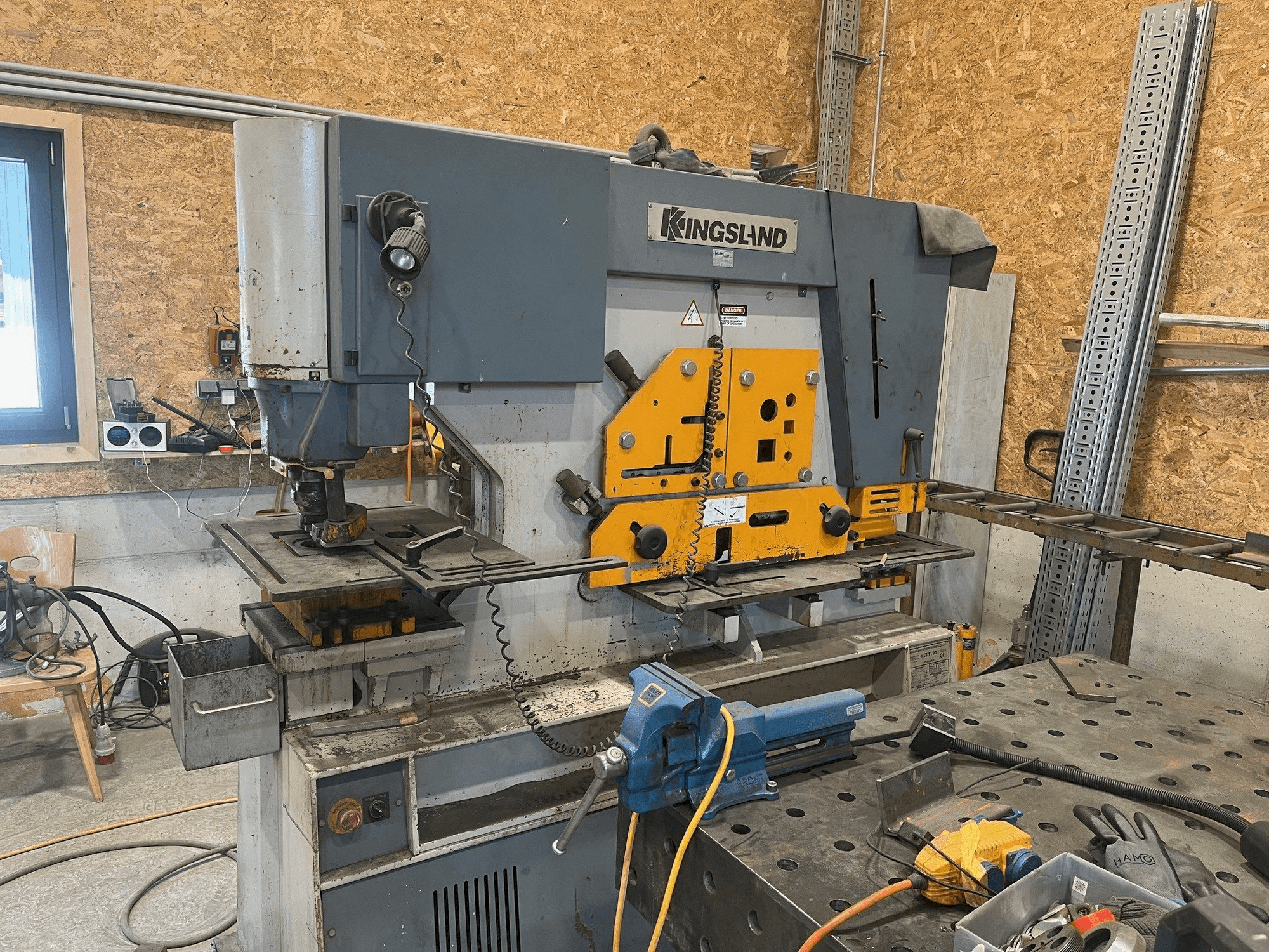 KINGSLAND Multi 95-maskinen framifrån