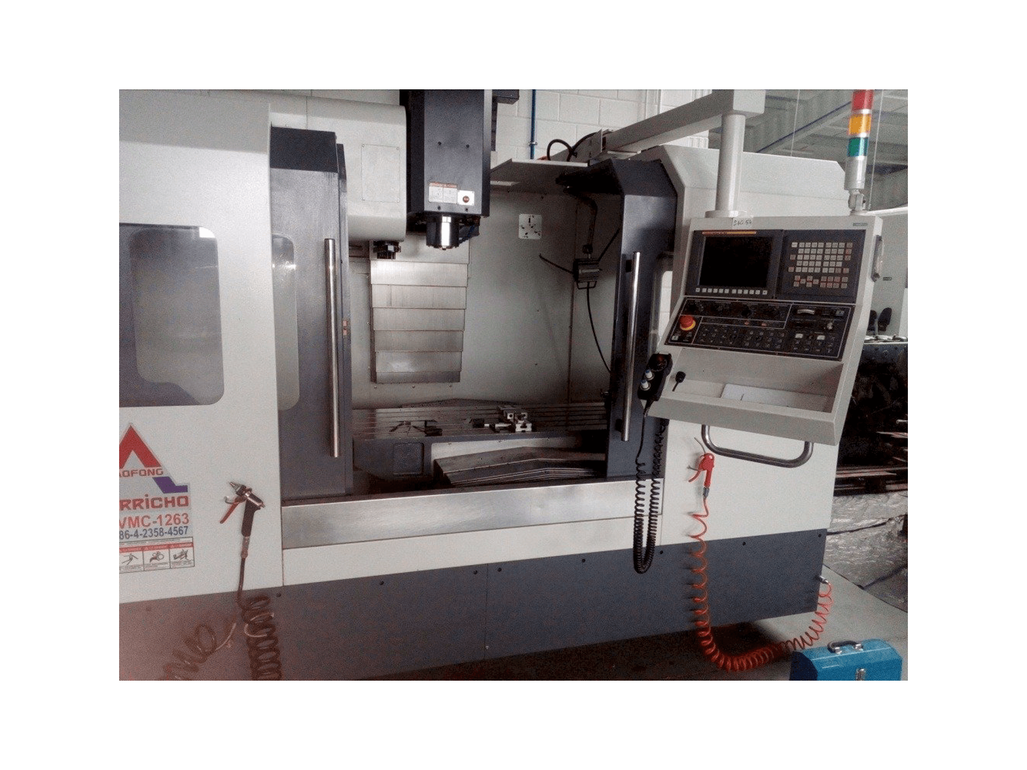 EVERRICHO ER-VMC-1263A-maskinen framifrån