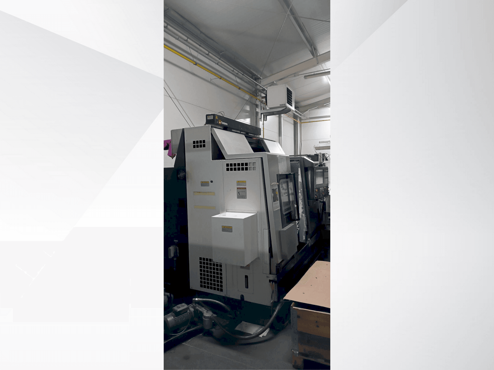 Okuma LB3000 EX II-MY C450-maskinen framifrån