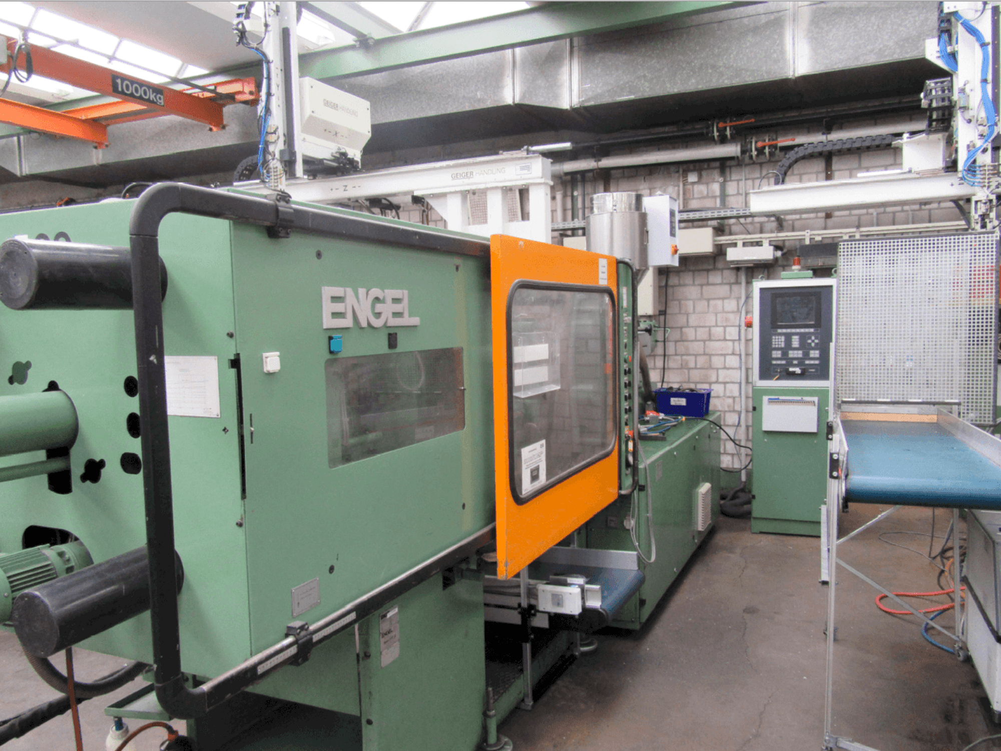 ENGEL ES 700/200-maskinen framifrån
