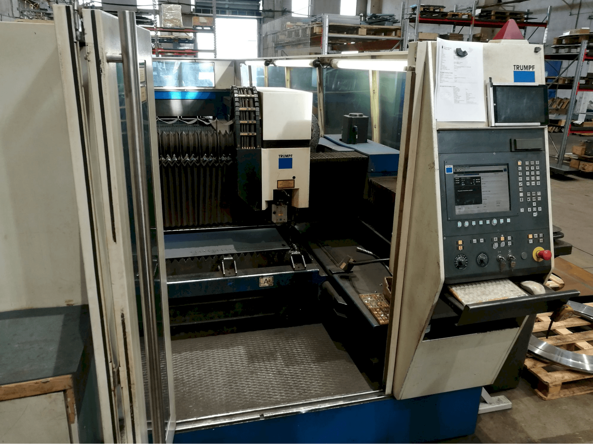 Trumpf-maskinen framifrånTruLaser 5060