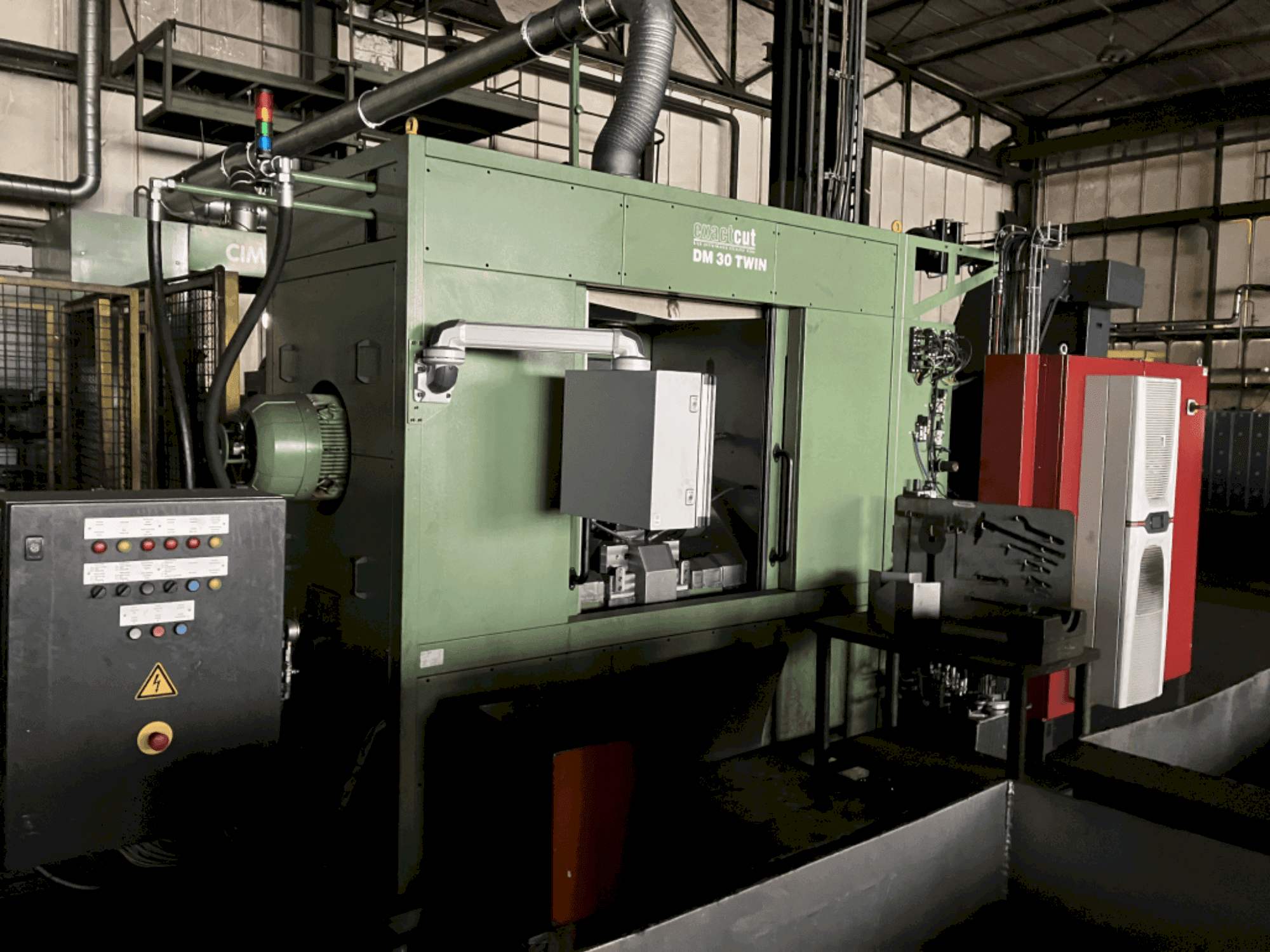 ExactCut DM 30 TWIN-maskinen framifrån