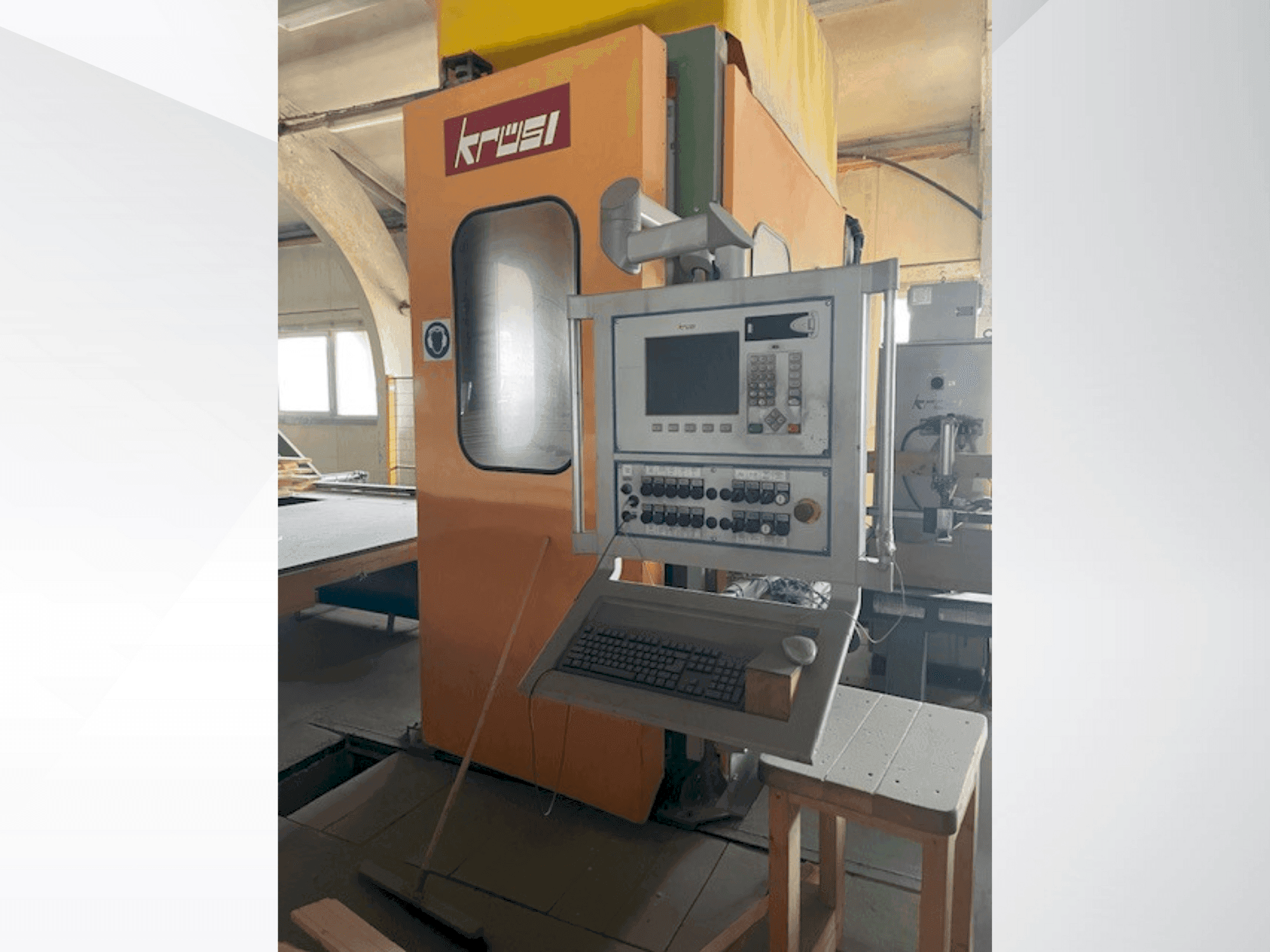 KRÜSI KM-95 G1-maskinen framifrån