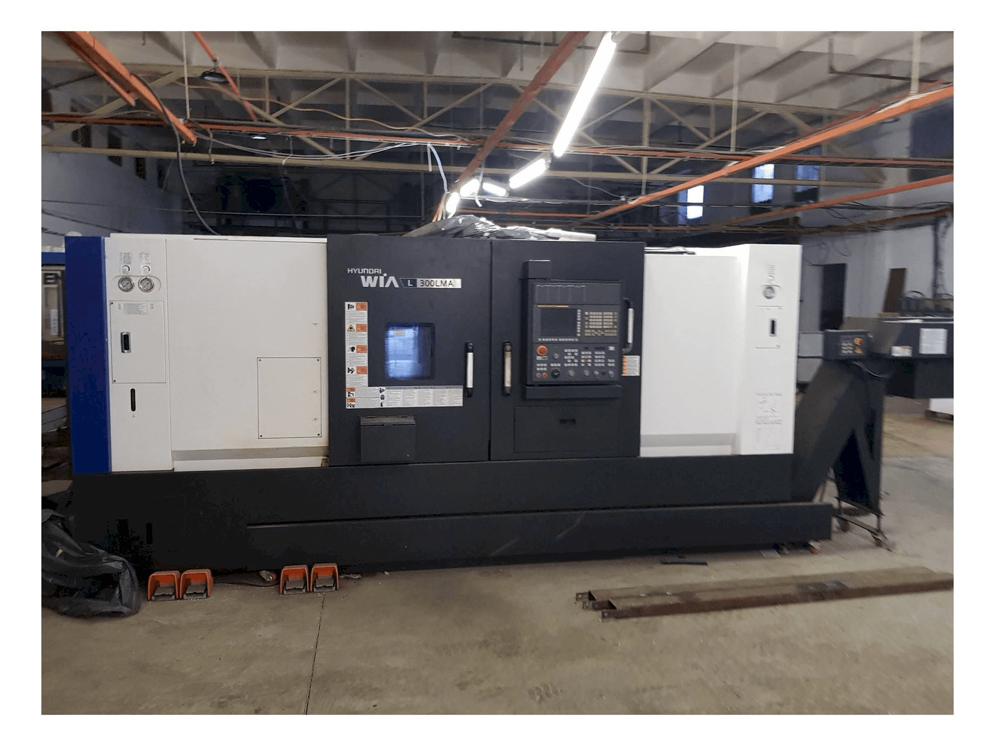 Hyundai Wia L300LMA-maskinen framifrån