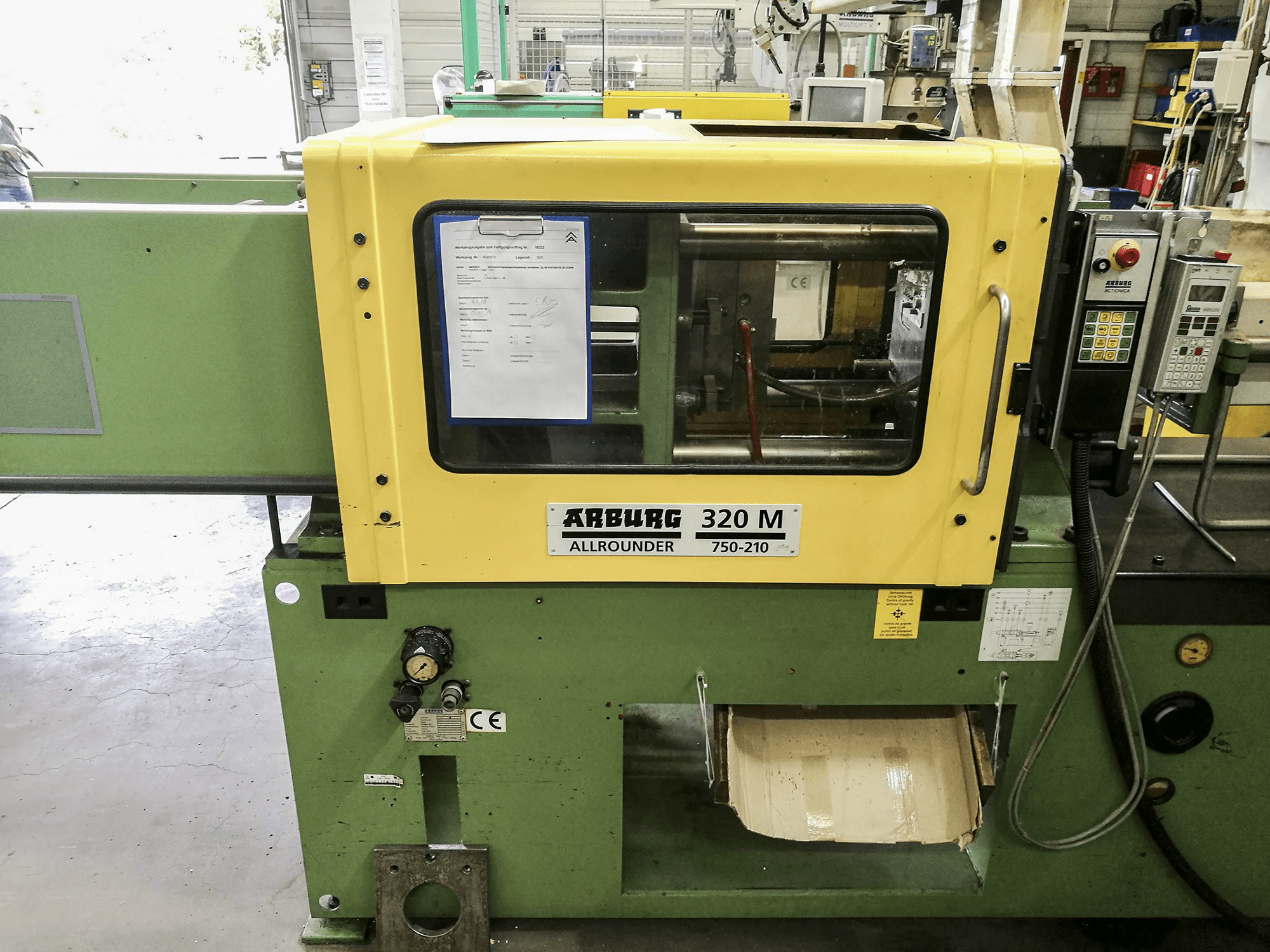 Arburg-maskinen framifrån320M 750-210