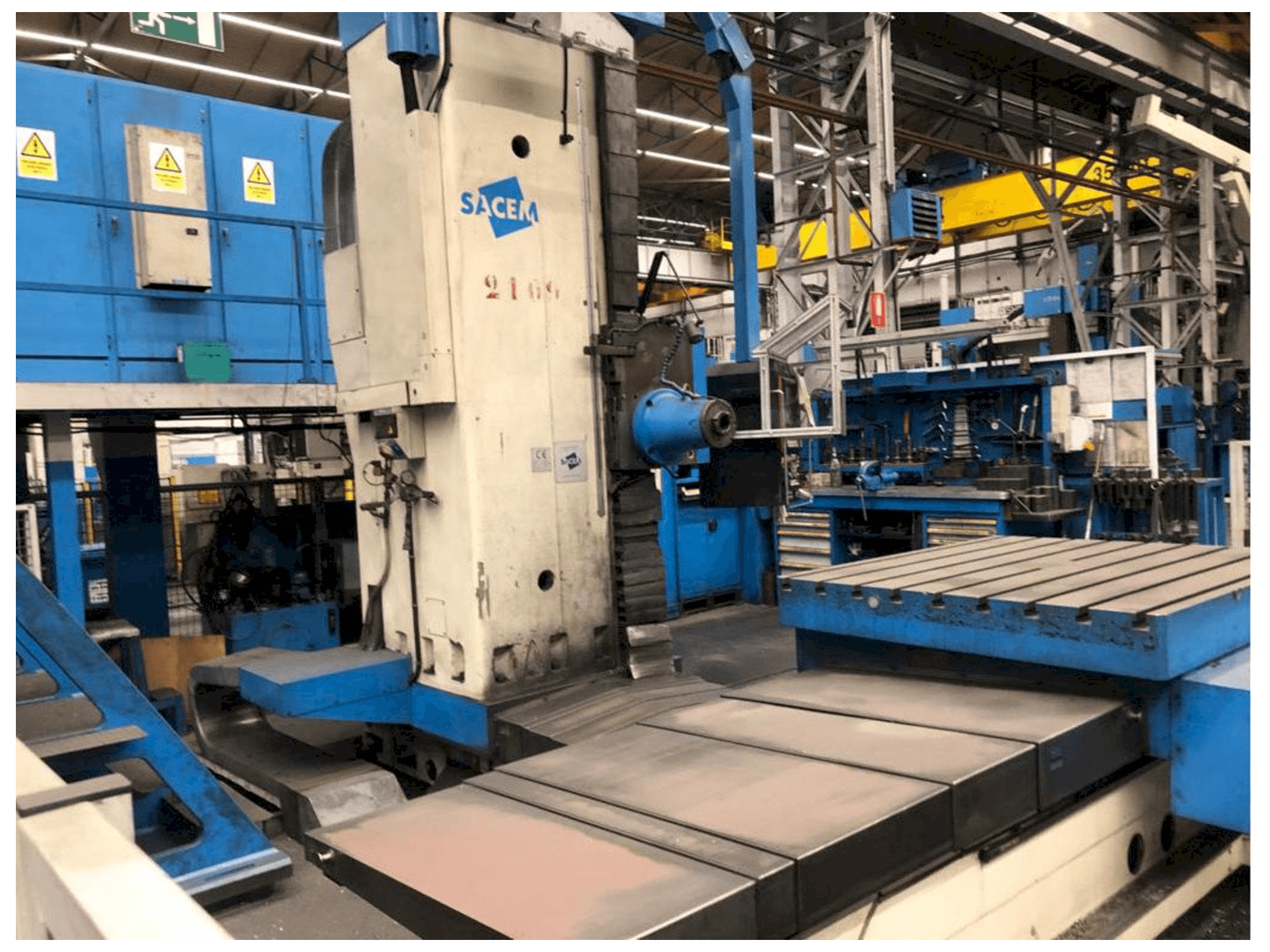 Sacem MSMG - XC/110-C/N-maskinen framifrån