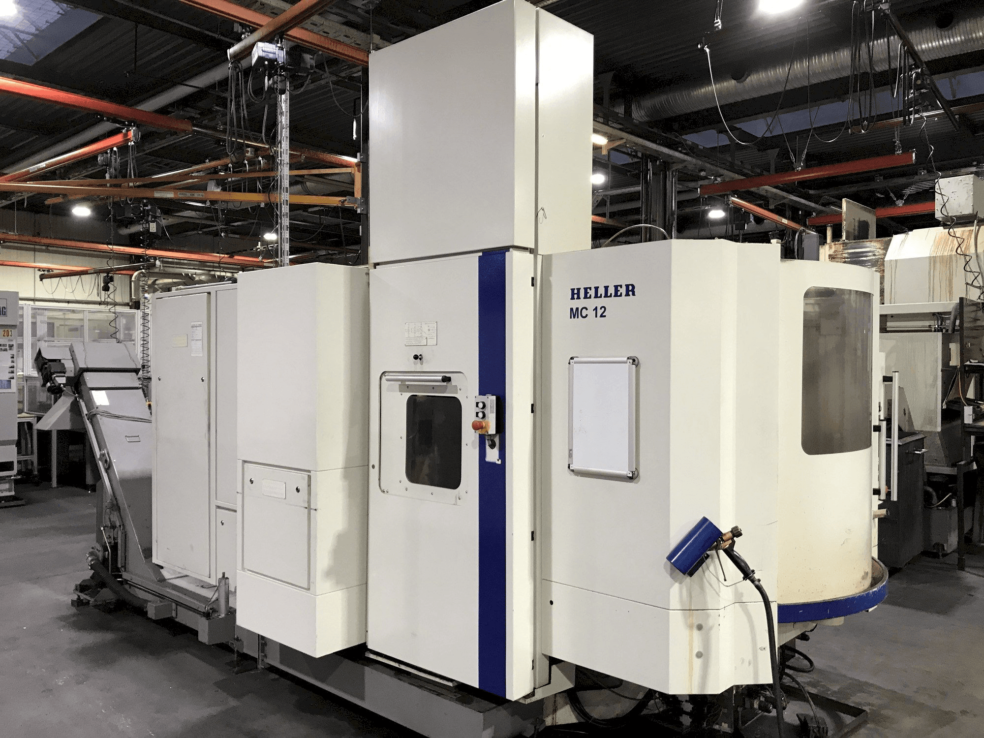 HELLER MC 12-maskinen framifrån