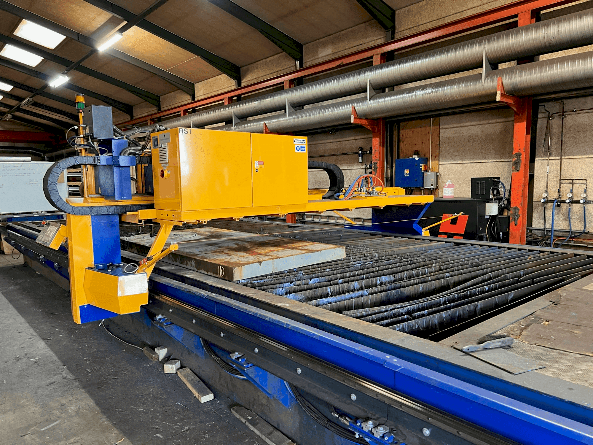 MicroStep MasterCut X 9001.30PG-maskinen framifrån