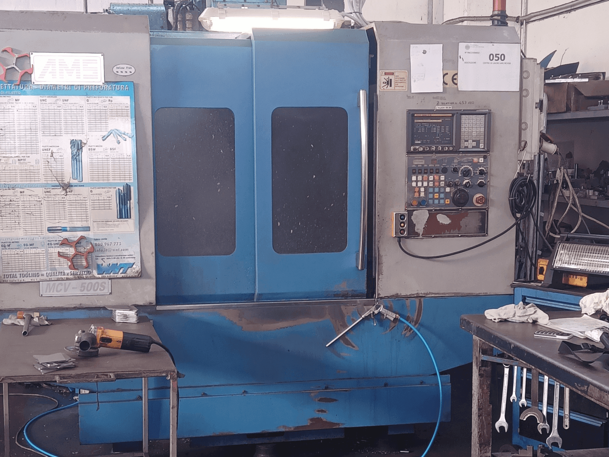 MORI SEIKI MCV 500-maskinen framifrån
