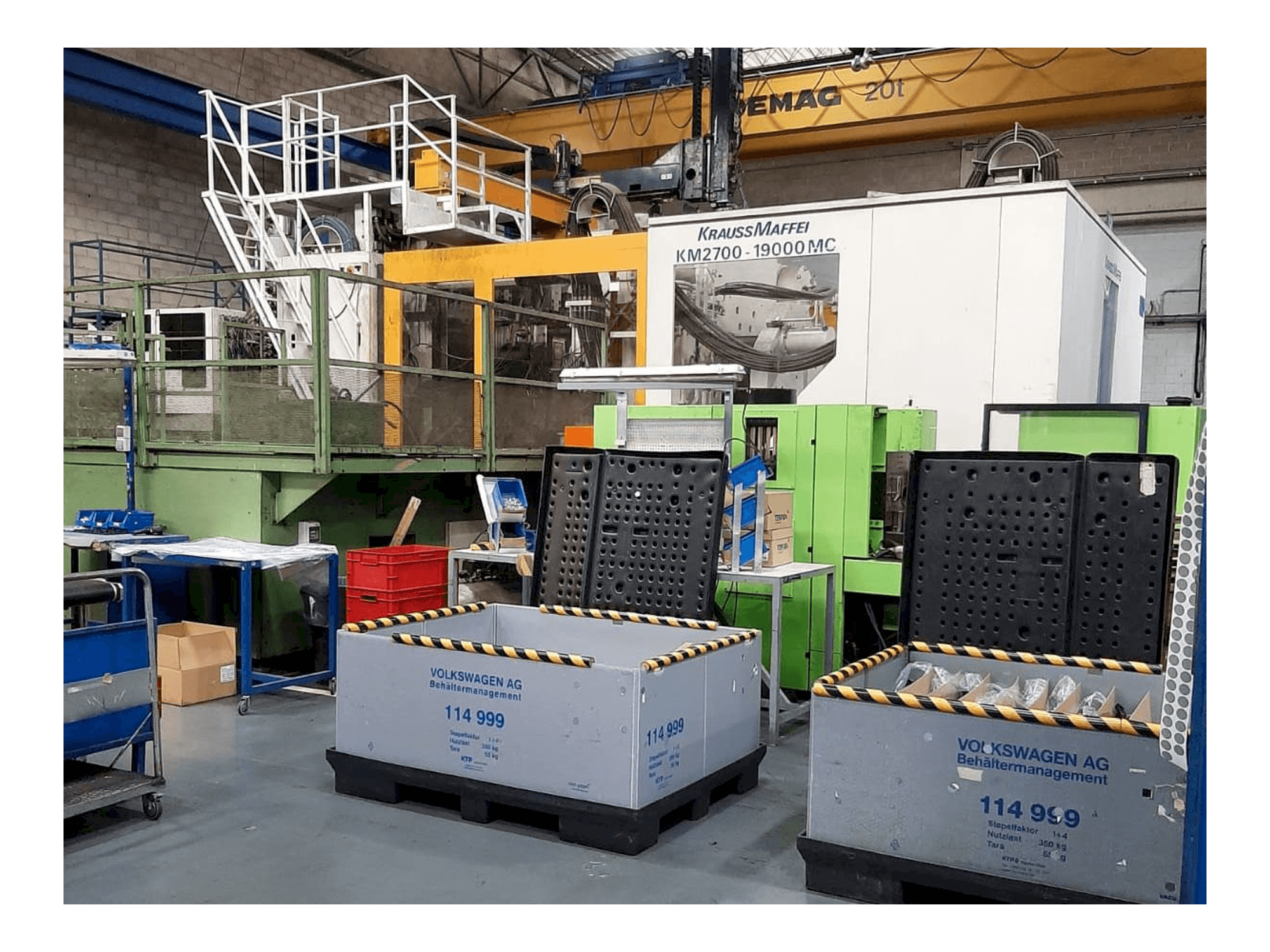 Krauss Maffei 2700/19000 MC-maskinen framifrån