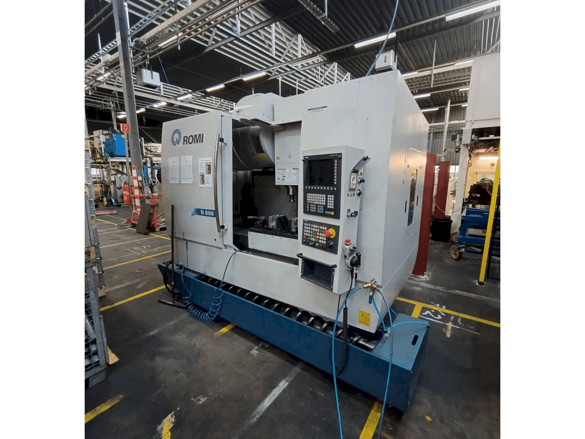 Romi D800-maskinen framifrån