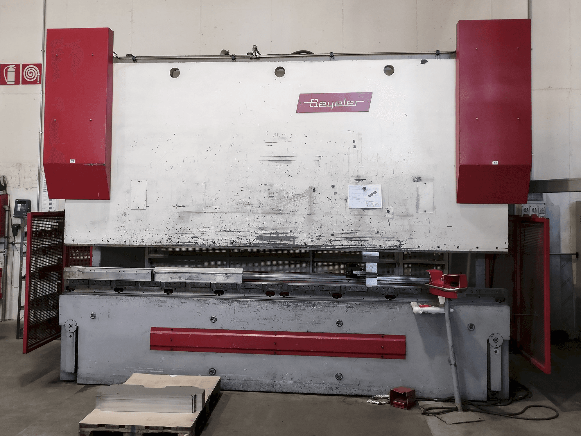 BEYELER-maskinen framifrånPR6