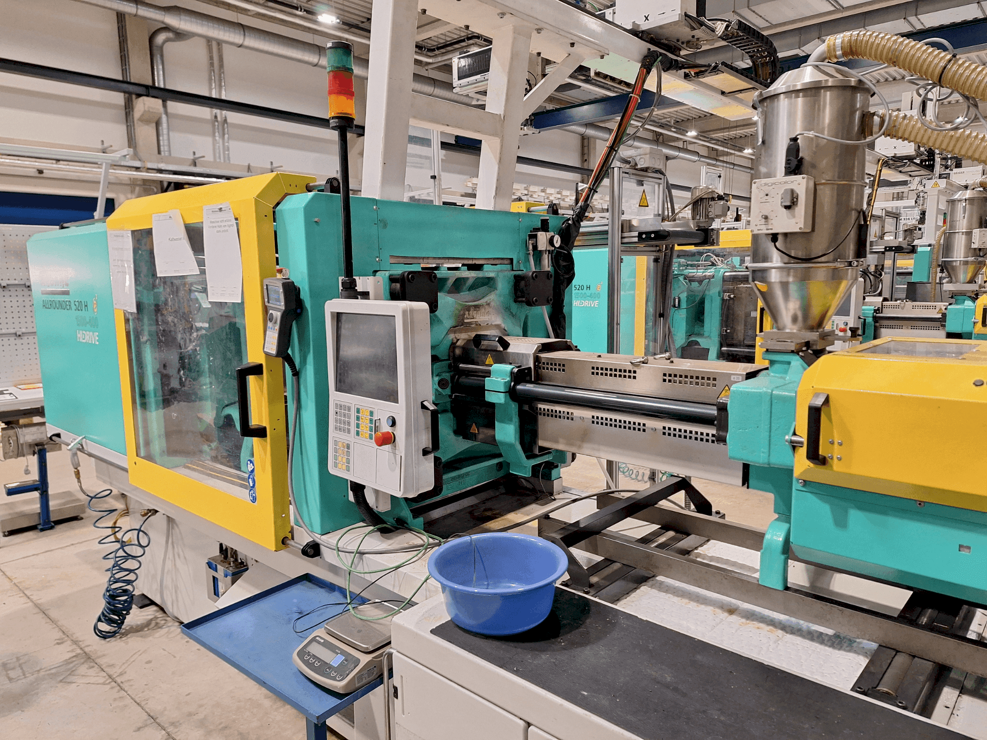 Arburg 520 H 1500-400-maskinen framifrån