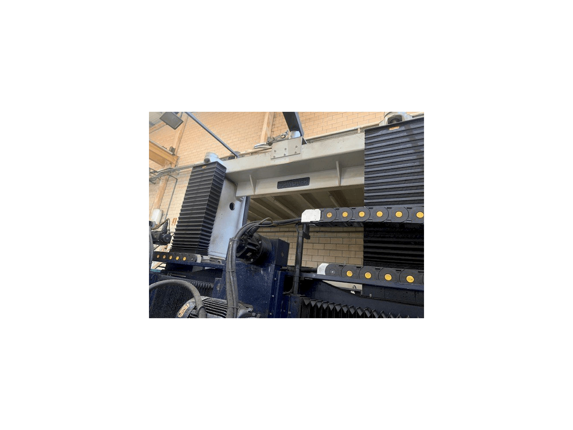 Schneider DFS-4-maskinen framifrån