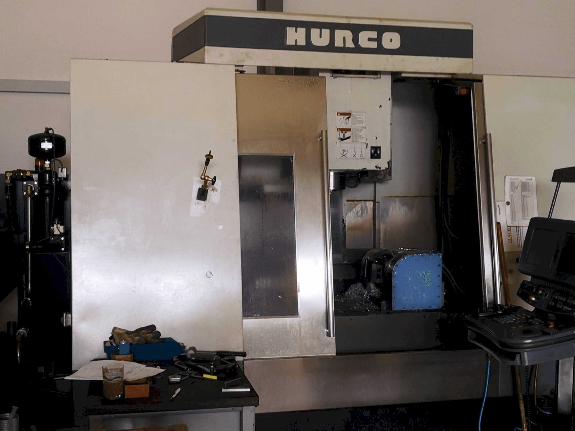 Hurco VM 50/40T-maskinen framifrån