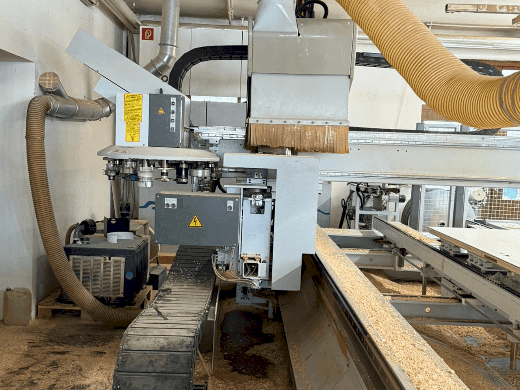 HOMAG PROFI BAZ20/30/16/V/D (2003)-maskinen framifrån