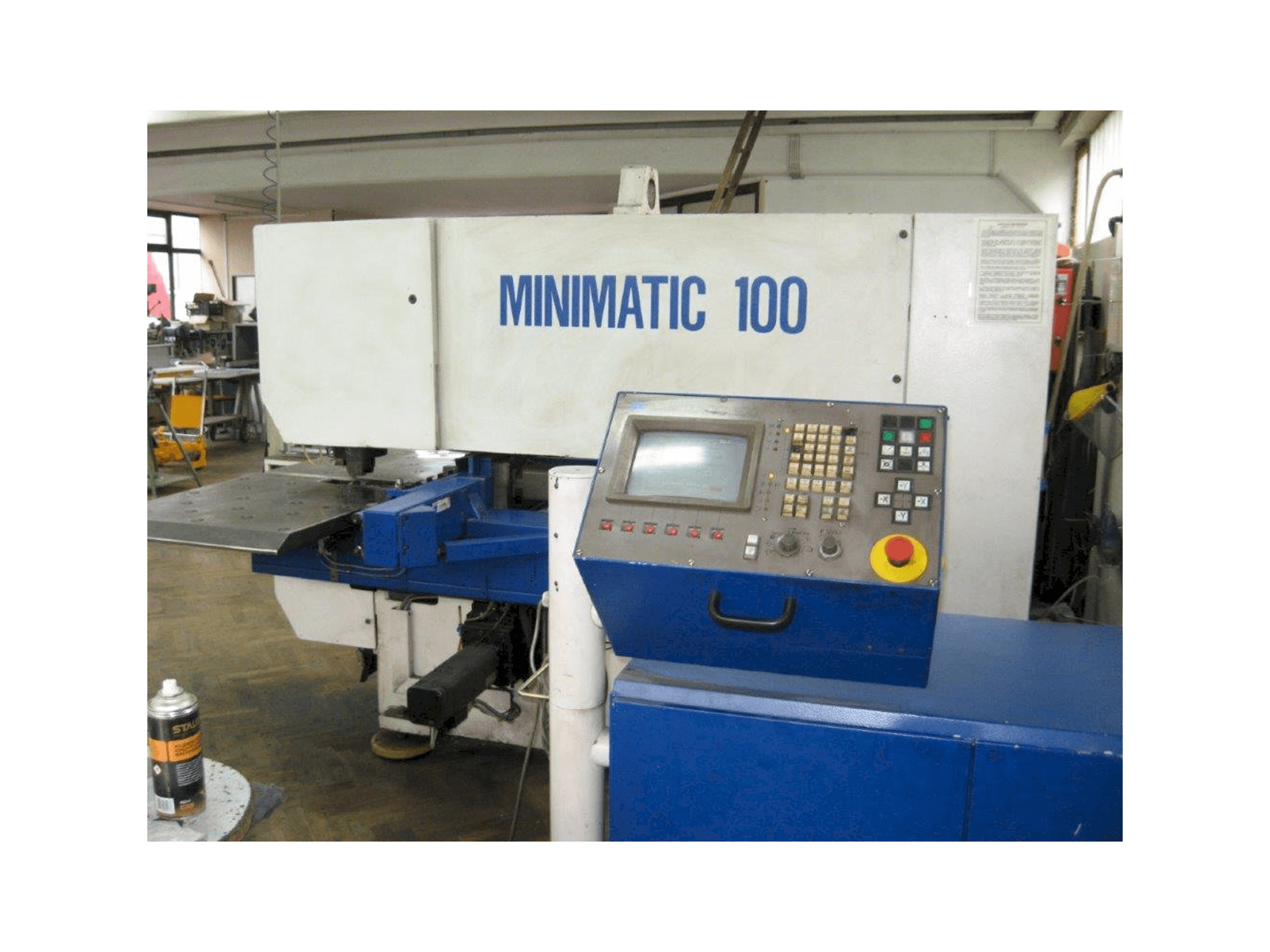 Trumpf Minimatic 100-maskinen framifrån