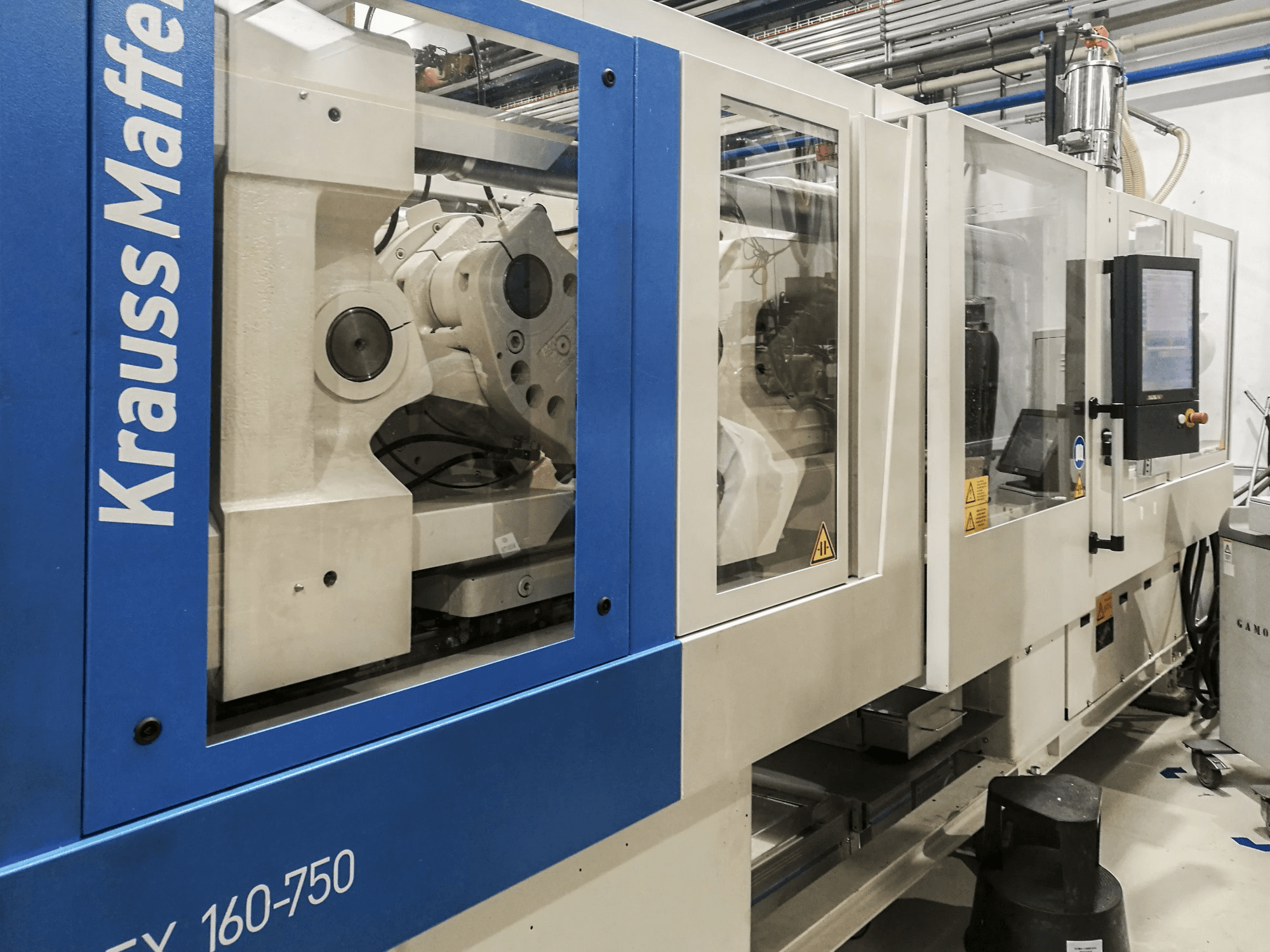 Krauss Maffei-maskinen sedd från vänster160-750 EX