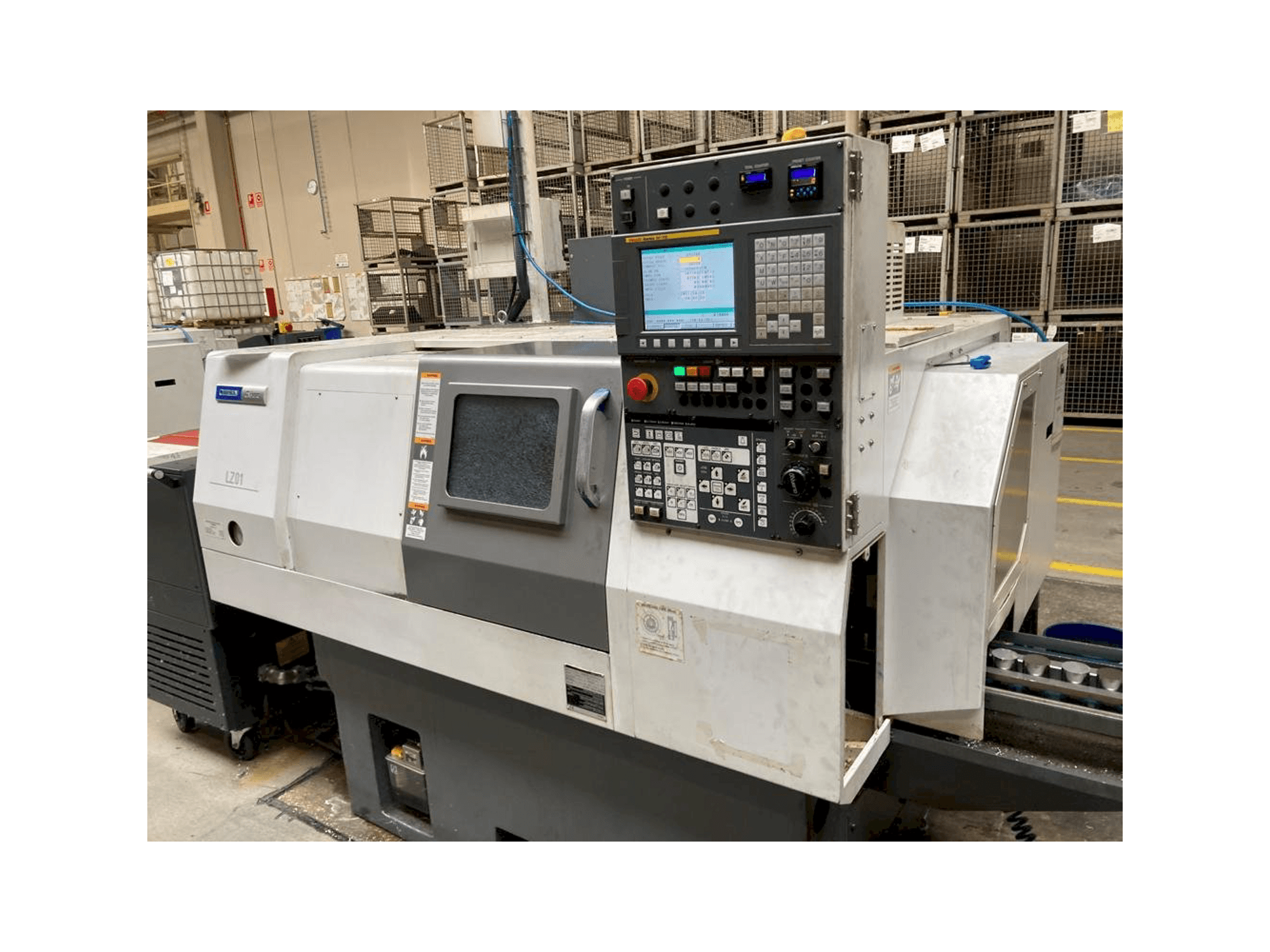 Miyano LZ-01RY2-maskinen framifrån