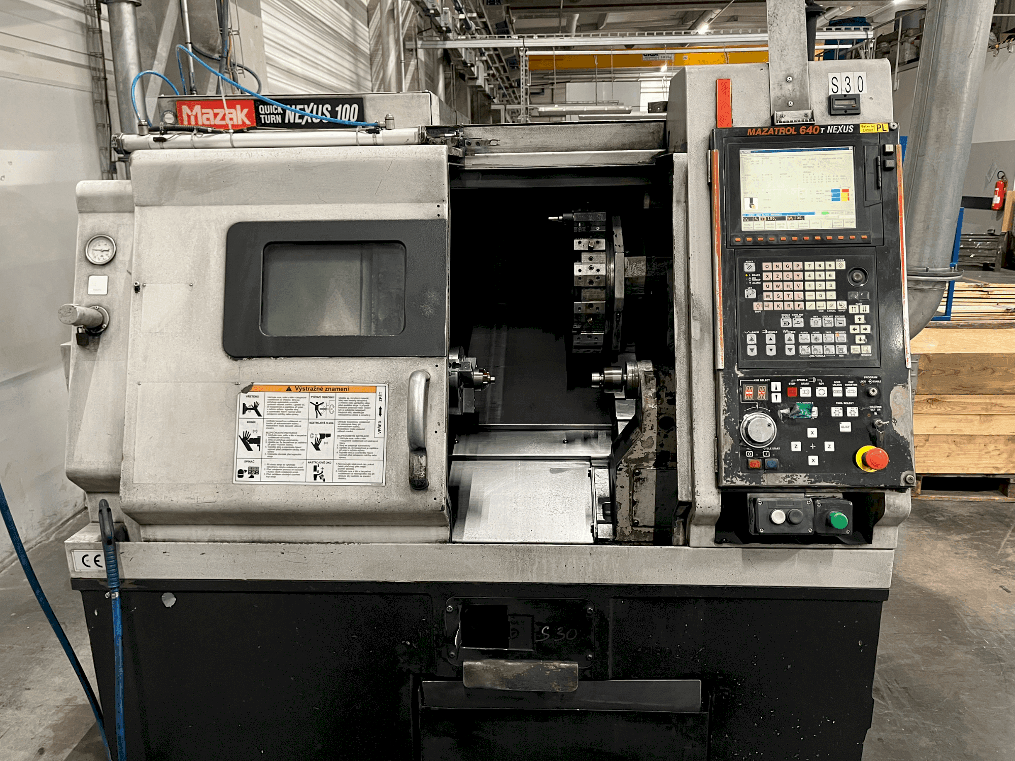 Mazak Quick Turn Nexus 100-maskinen framifrån