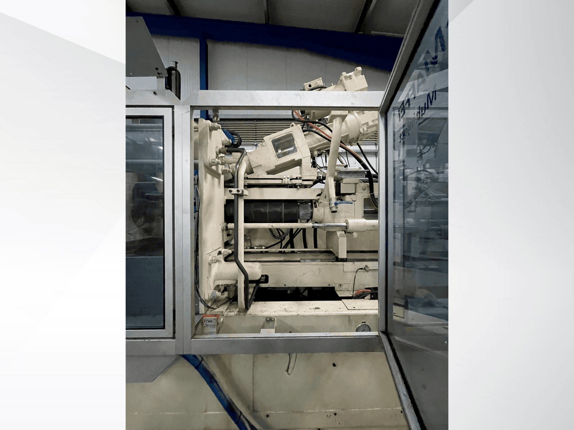 Krauss Maffei 300-1400-390-3-CZ-maskinen framifrån