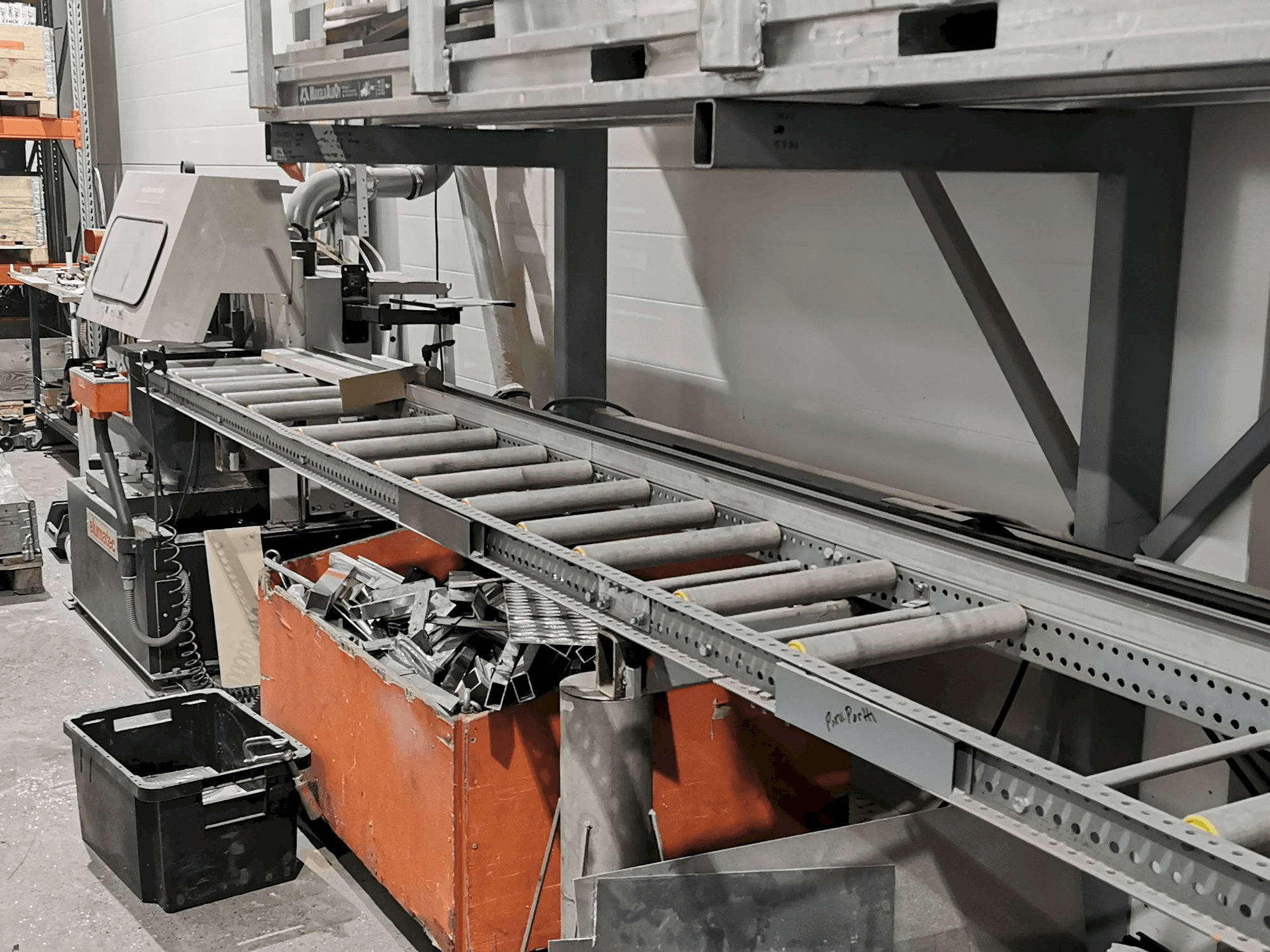 Elumatec MGS 105/01-maskinen framifrån