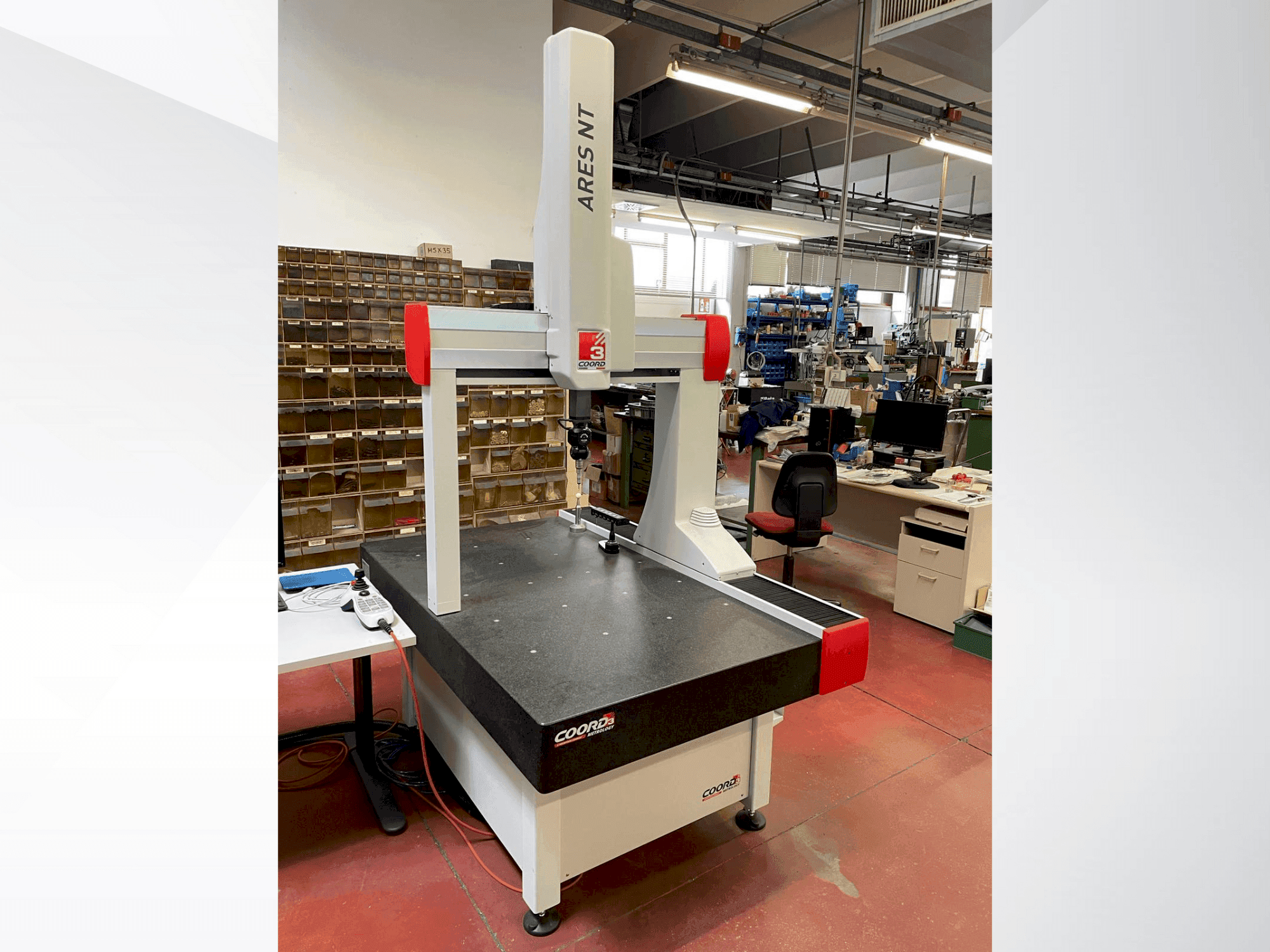 Coord3 ARES NT 1075 MOT-maskinen framifrån