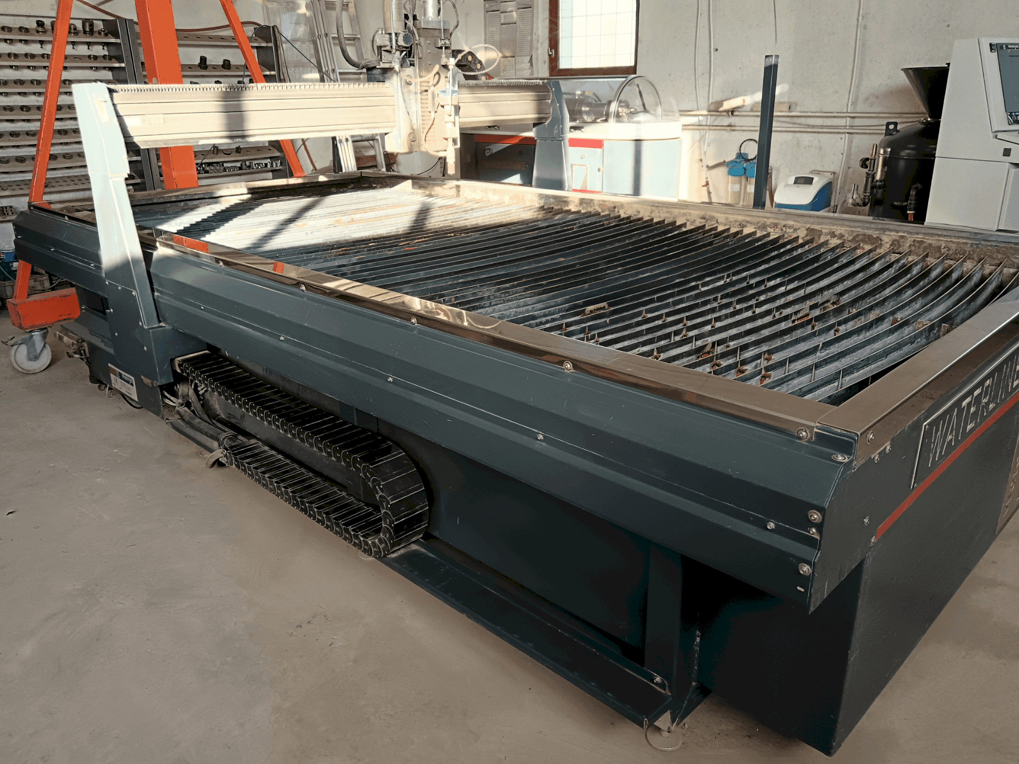Waterjet Italy WL510-maskinen framifrån