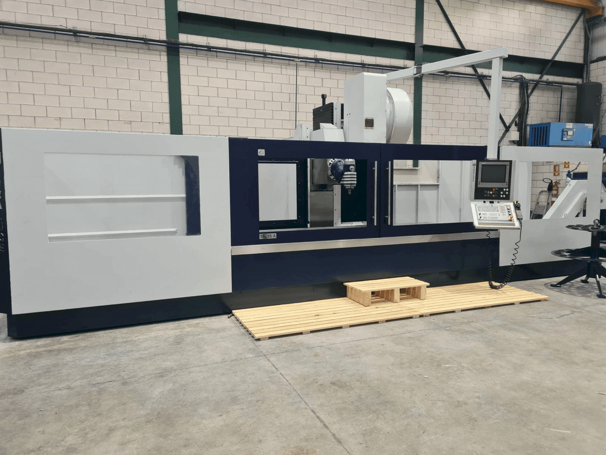 Soraluce TA-35A-maskinen framifrån