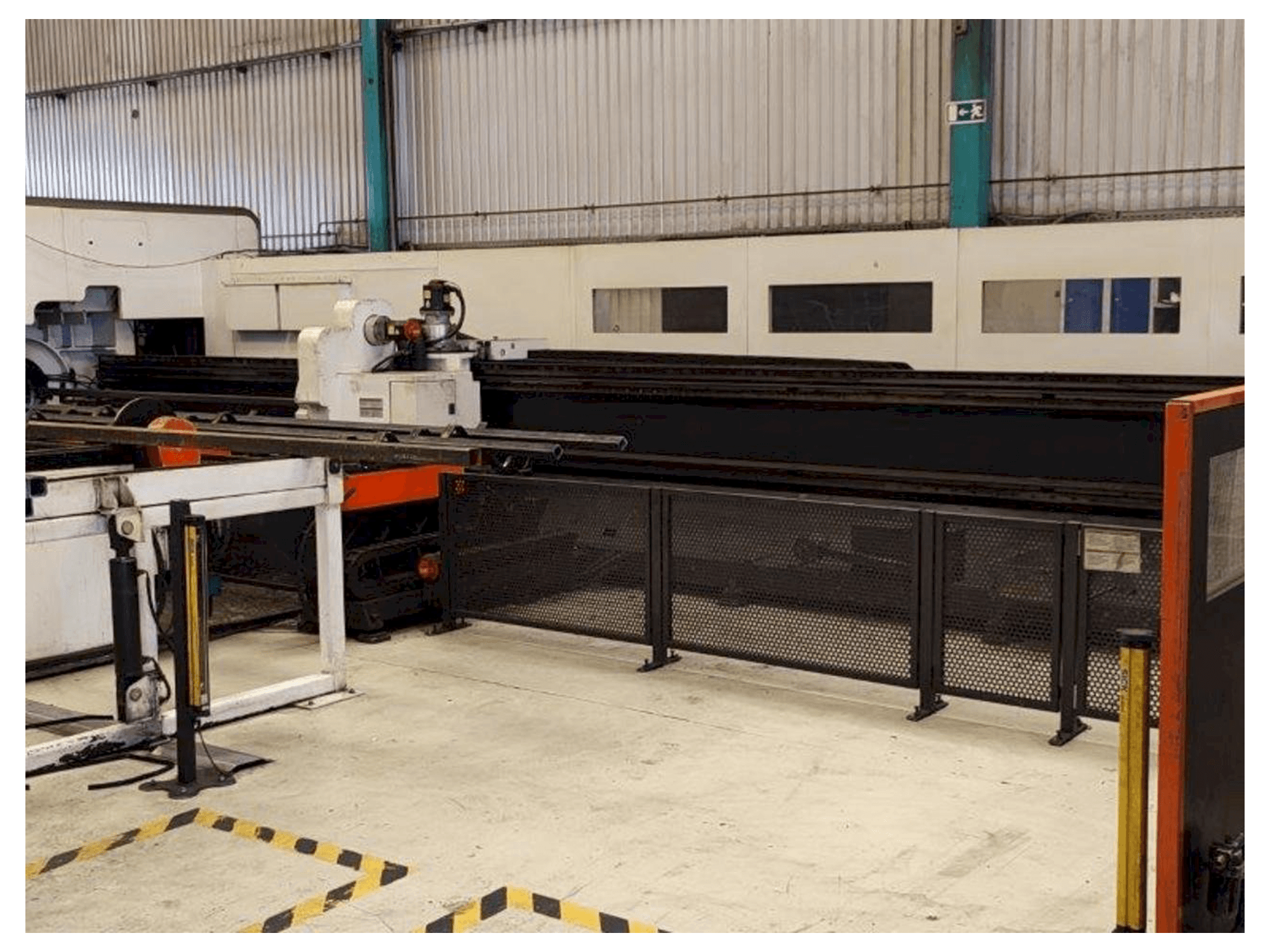 Mazak Fabri Gear 220 4kW-maskinen framifrån