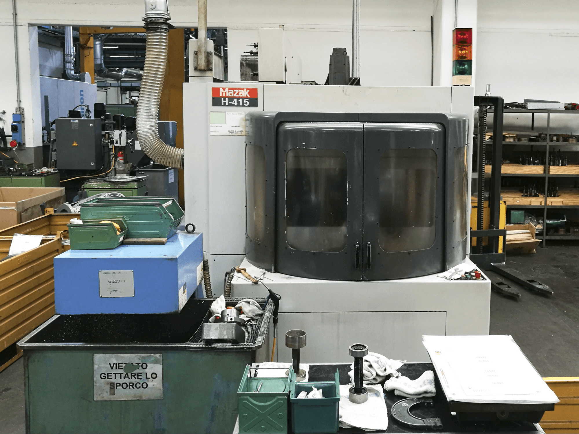 Mazak-maskinen framifrånH-415