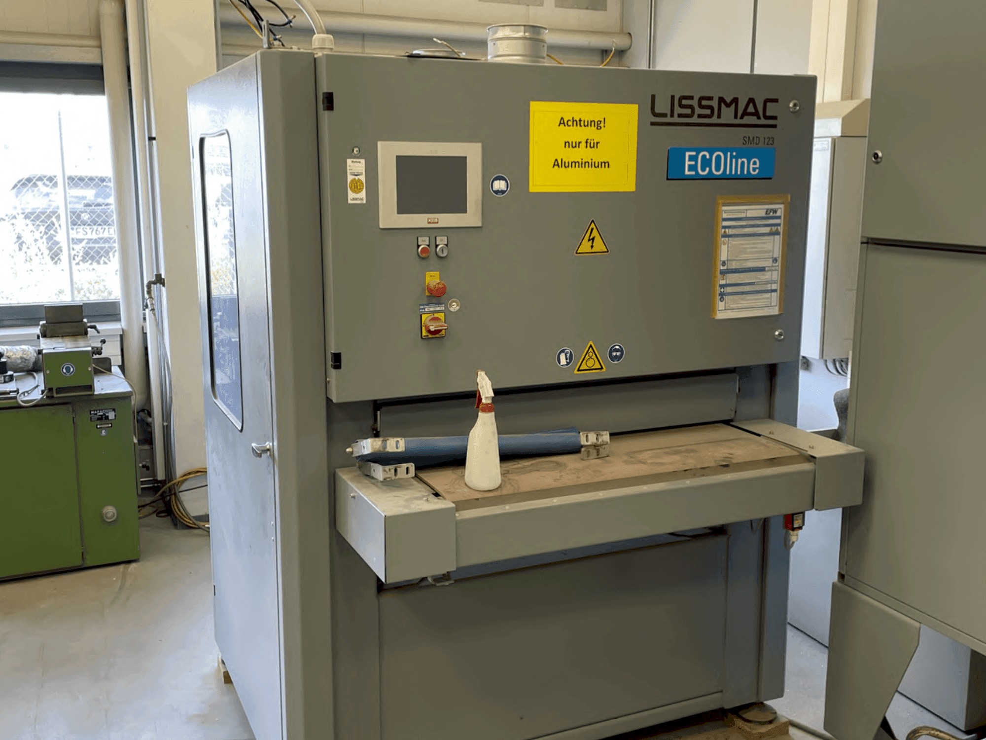 LISSMAC SMD 123 RE-maskinen framifrån