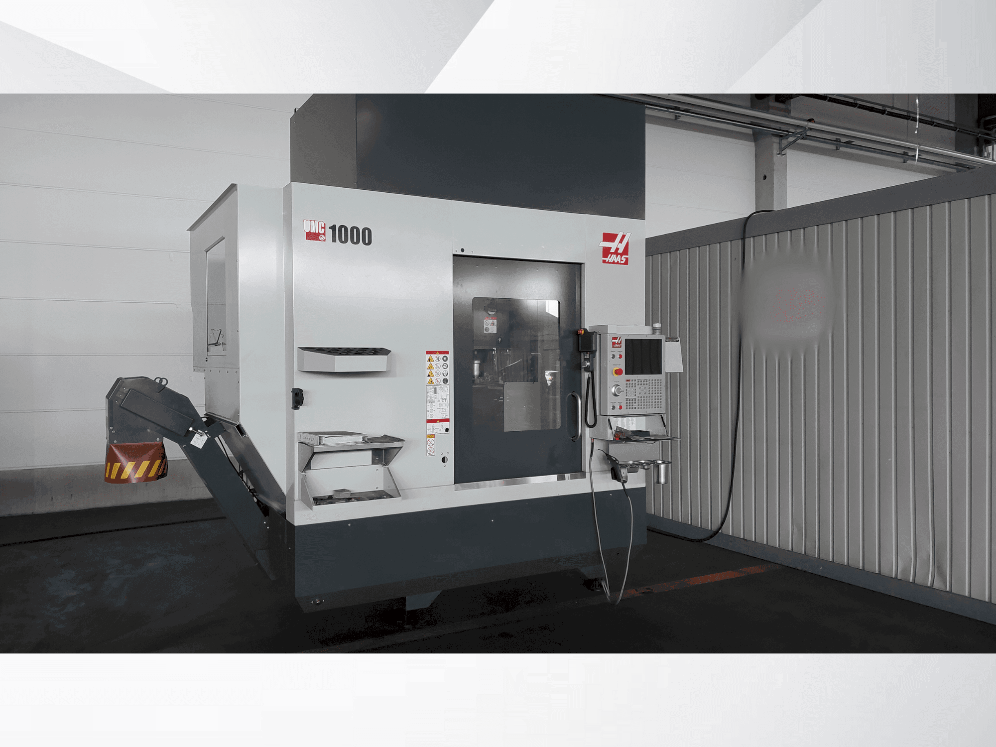HAAS UMC 1000-maskinen framifrån
