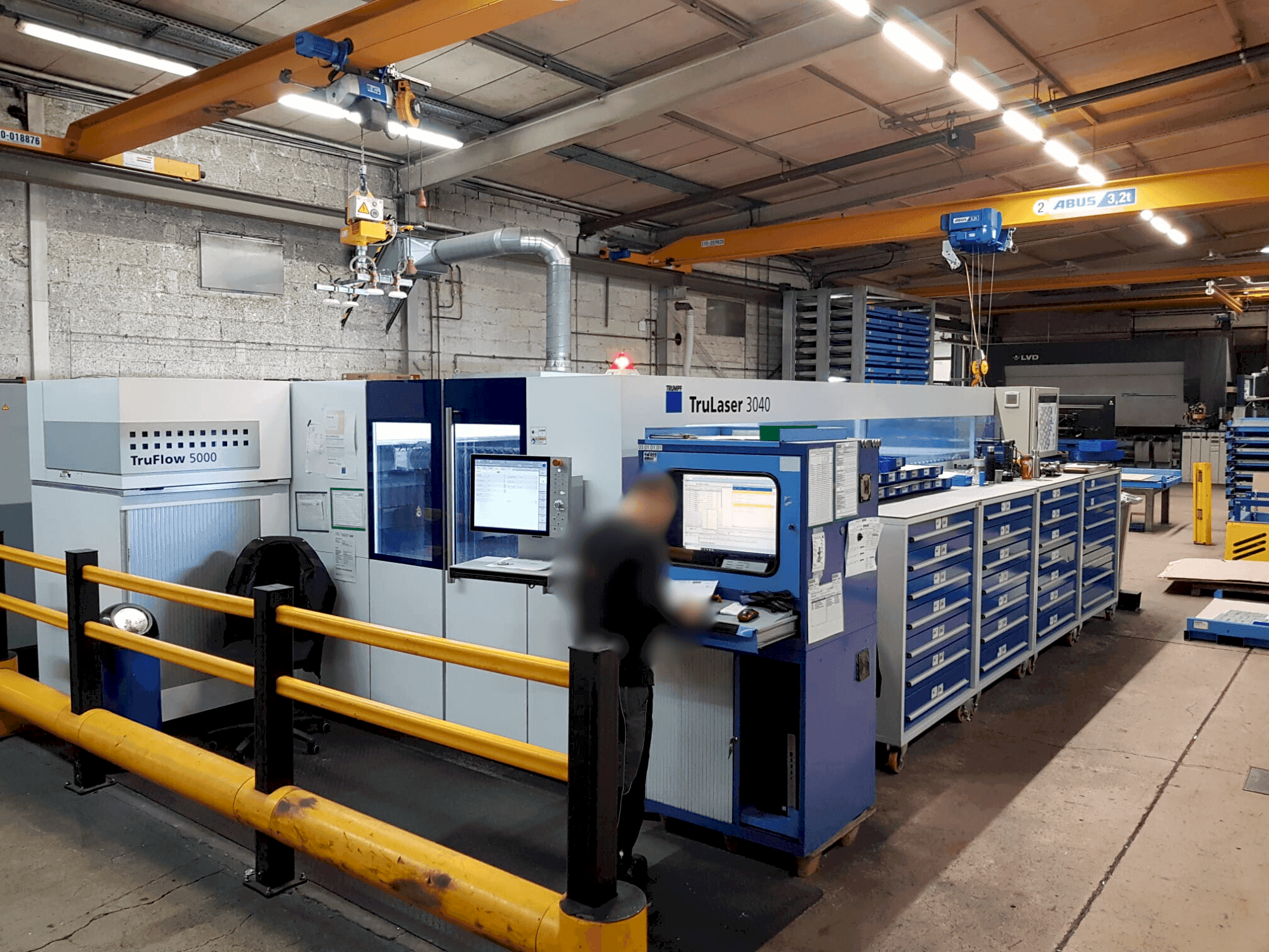 TRUMPF TruLaser 3040 5kW CO2-maskinen framifrån