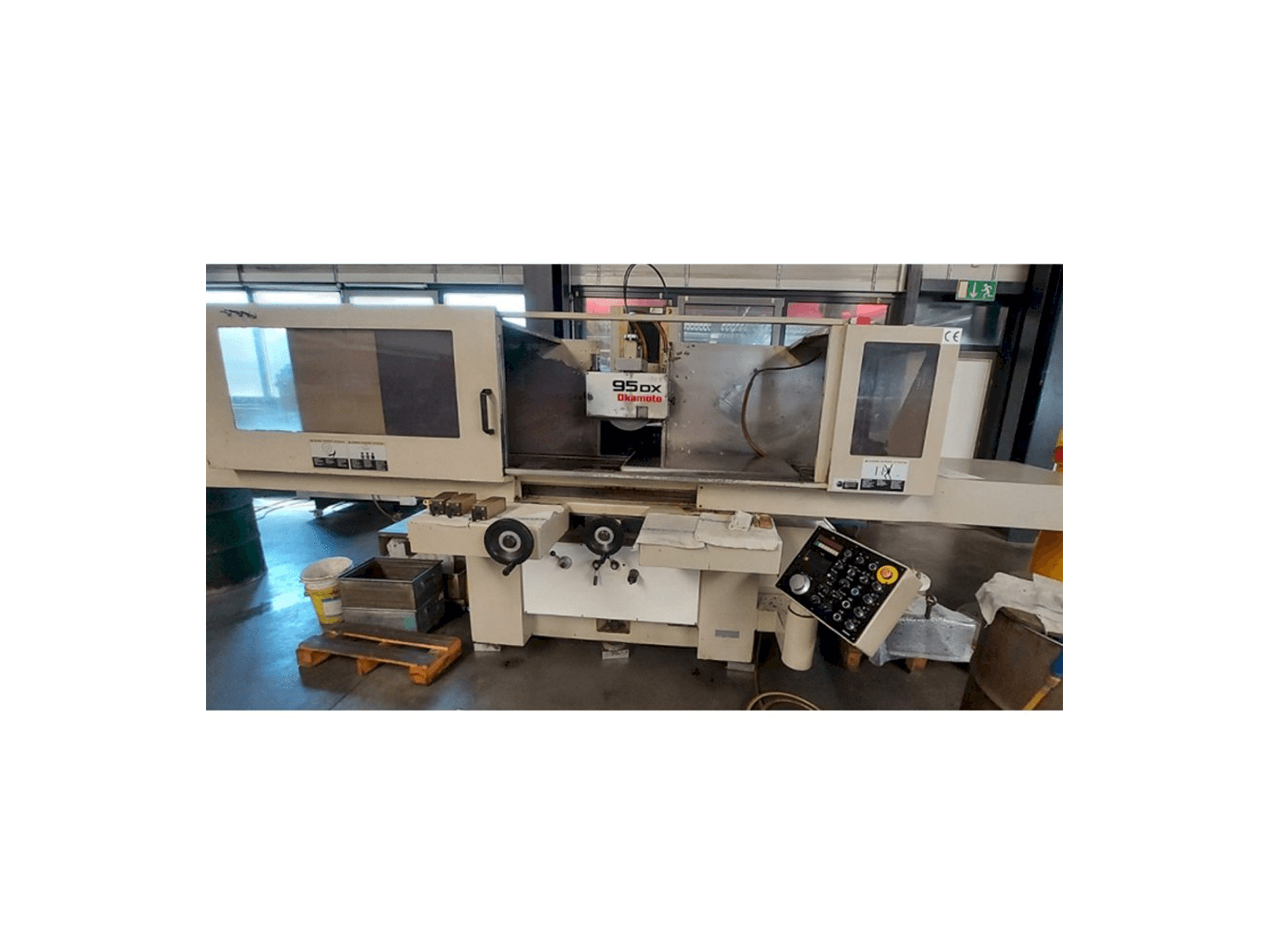 OKAMOTO 95DX-maskinen framifrån