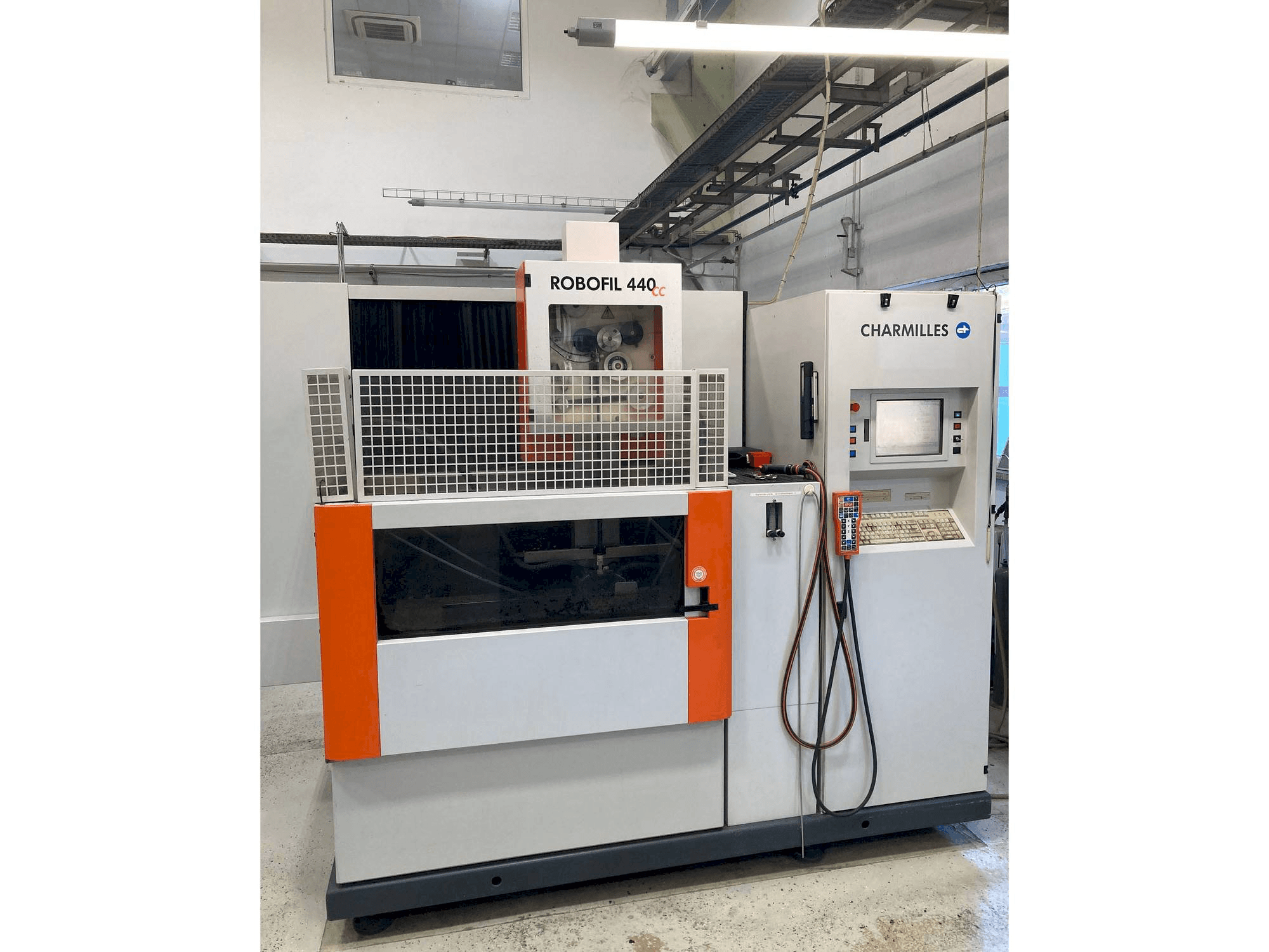 CHARMILLES Robofil 440 CC-maskinen framifrån