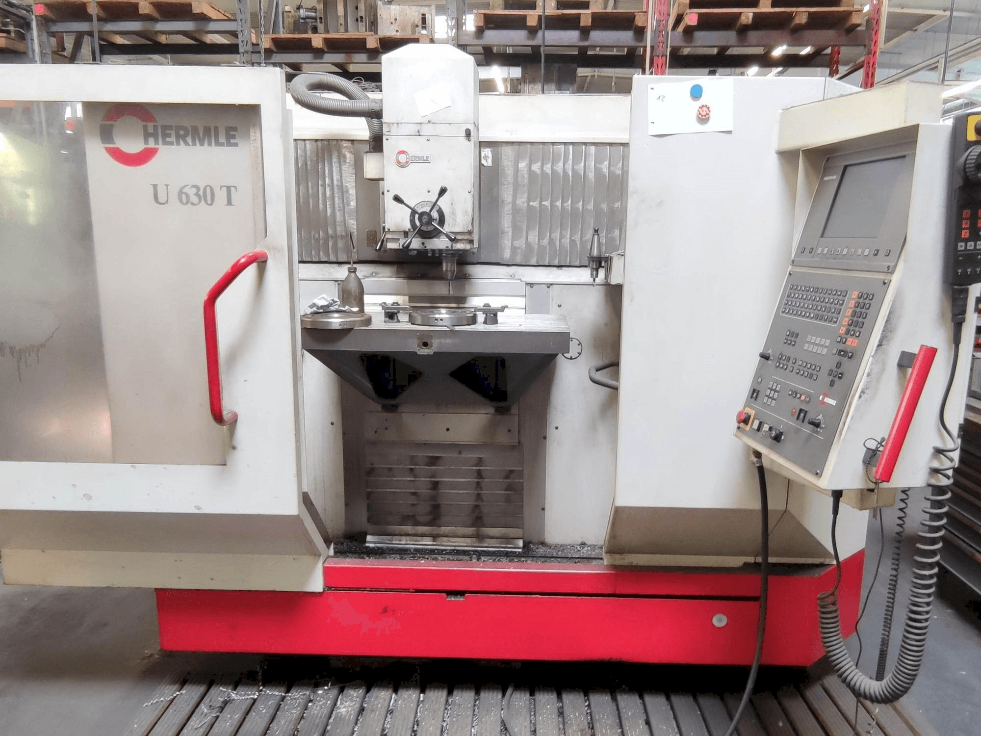 HERMLE U630T-maskinen framifrån